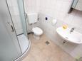 Bathroom 2 Lun, Bathroom 2 in the apartment, dopusteni kucni ljubimci.