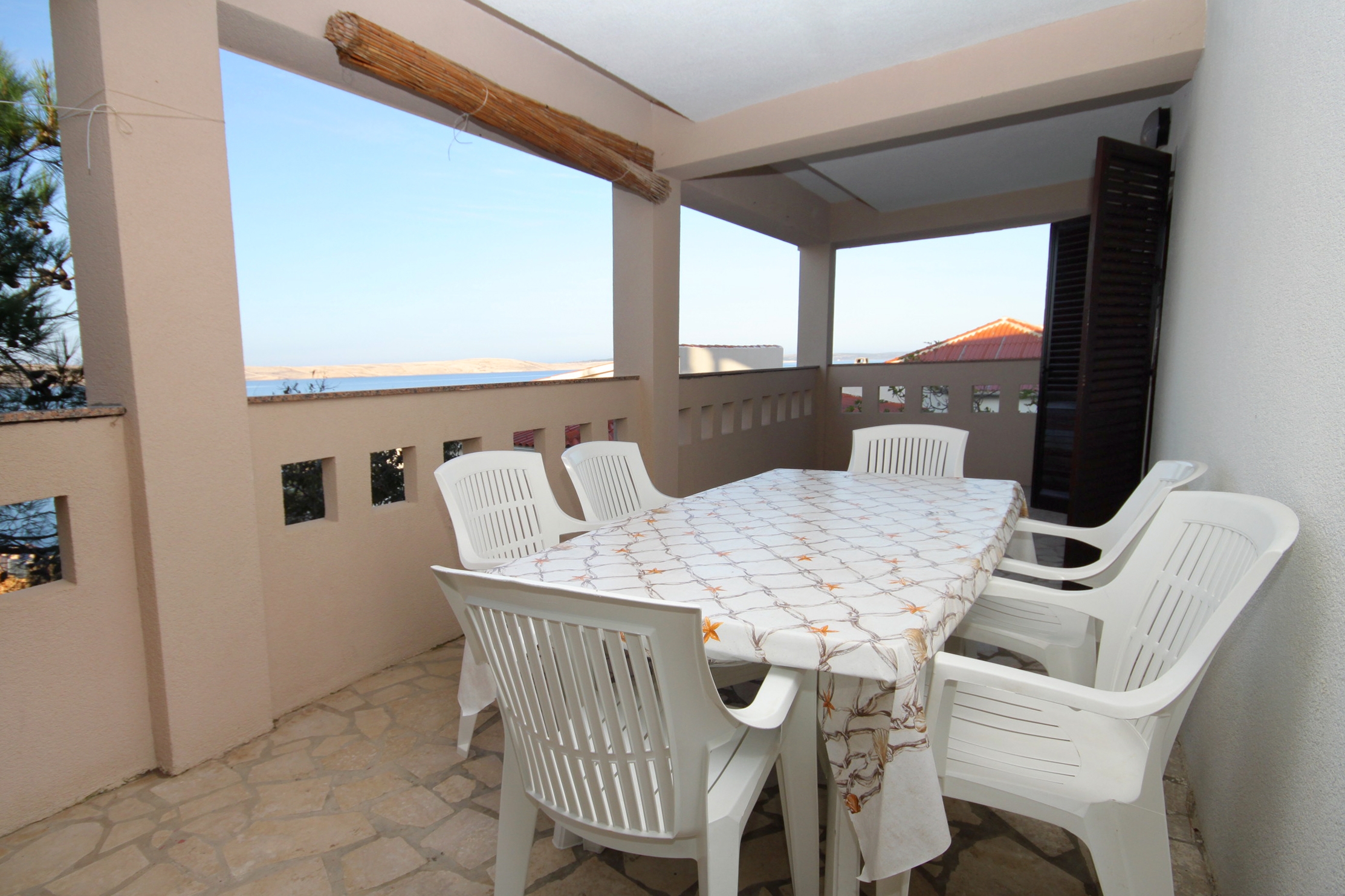Two bedroom apartment near beach Kustići (Pag) (A-9381-b) Two bedroom apartment near beach Kustići (Pag) (A-9381-b)