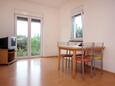 Dining room Mandre, Dining room in the apartment, dostupna klima, dopusteni kucni ljubimci i WIFI.