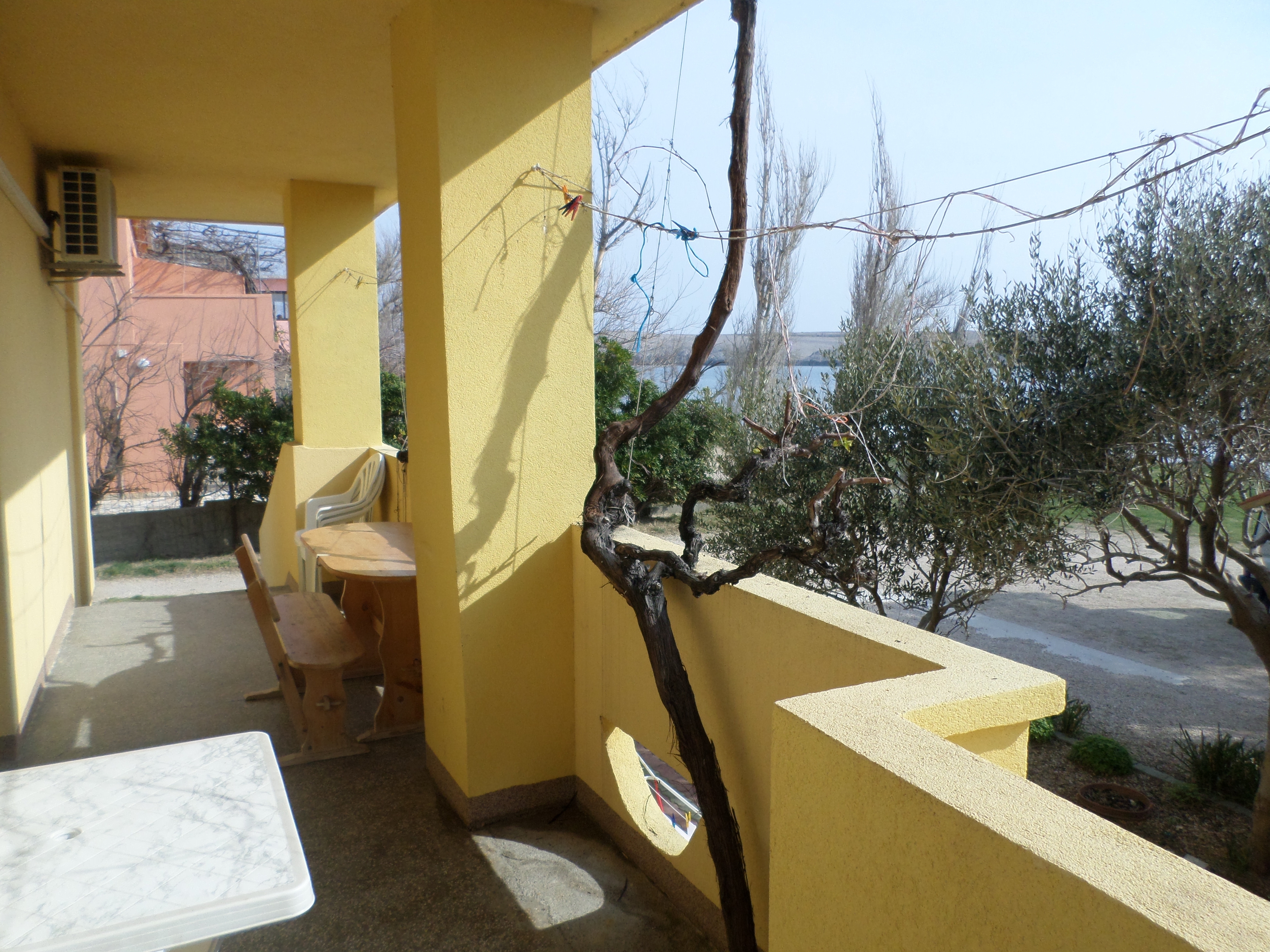 Appartement de deux chambres prés de la plage Dinjiska, Pag (A-9386-a)