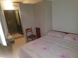 Спальня Dinjiška, Спальня в размещении типа studio-apartment, Домашние животные допускаются и WiFi.