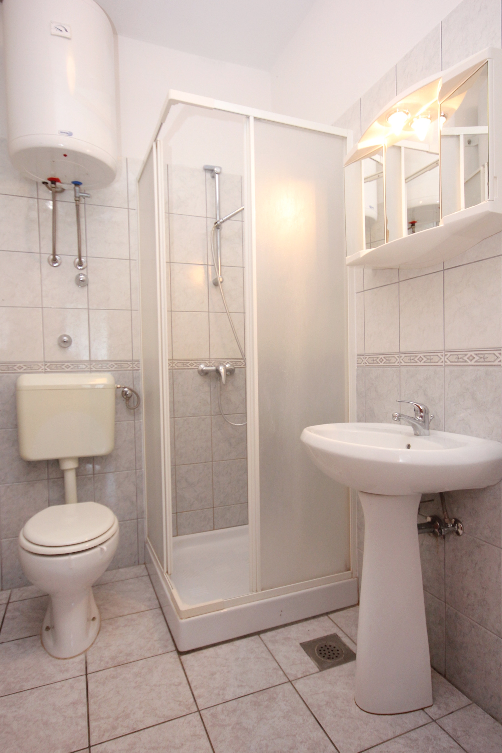 Two bedroom apartment with terrace and sea view Pag  A-a