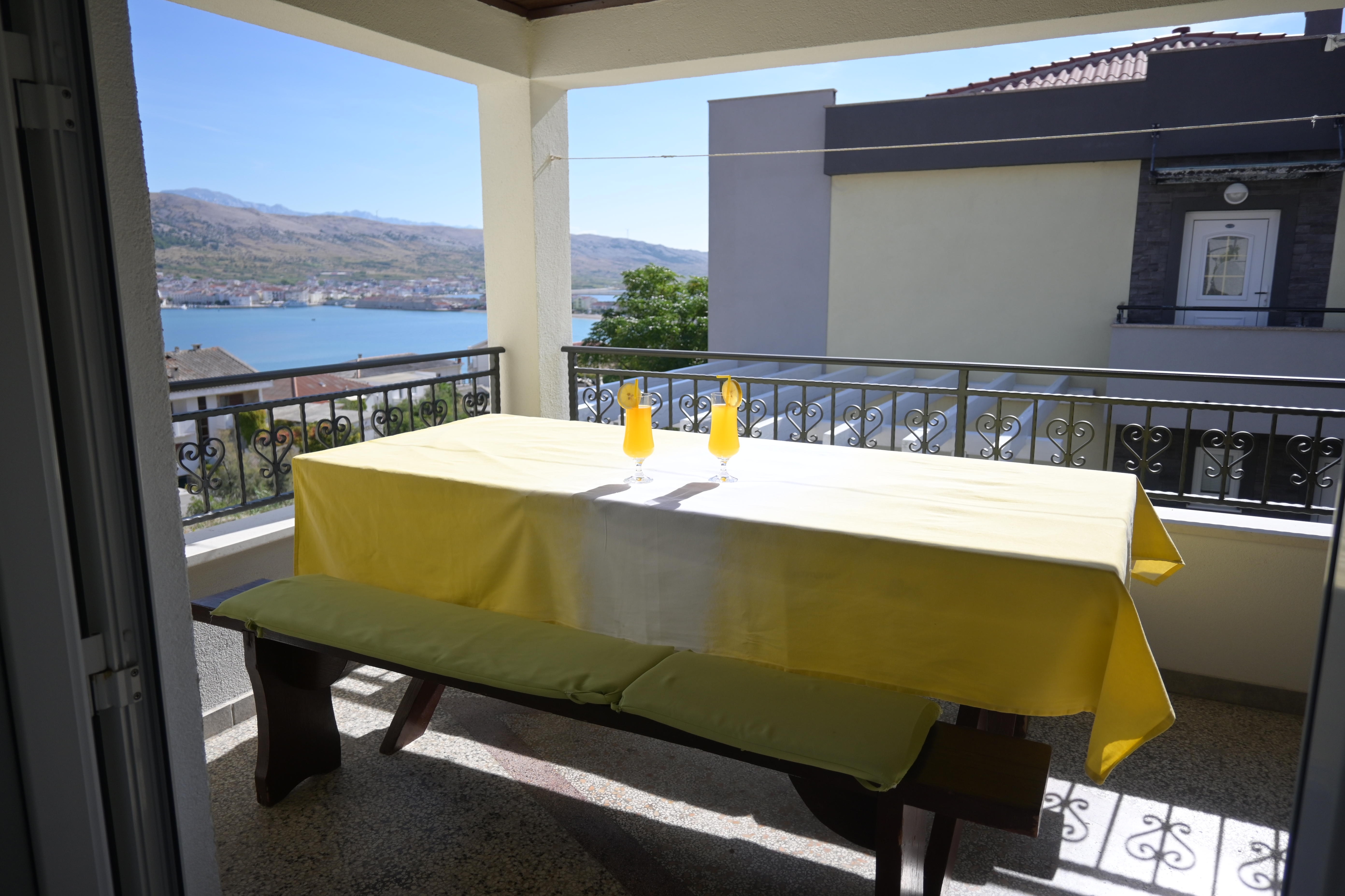 Two bedroom apartment with terrace and sea view Pag  A-a