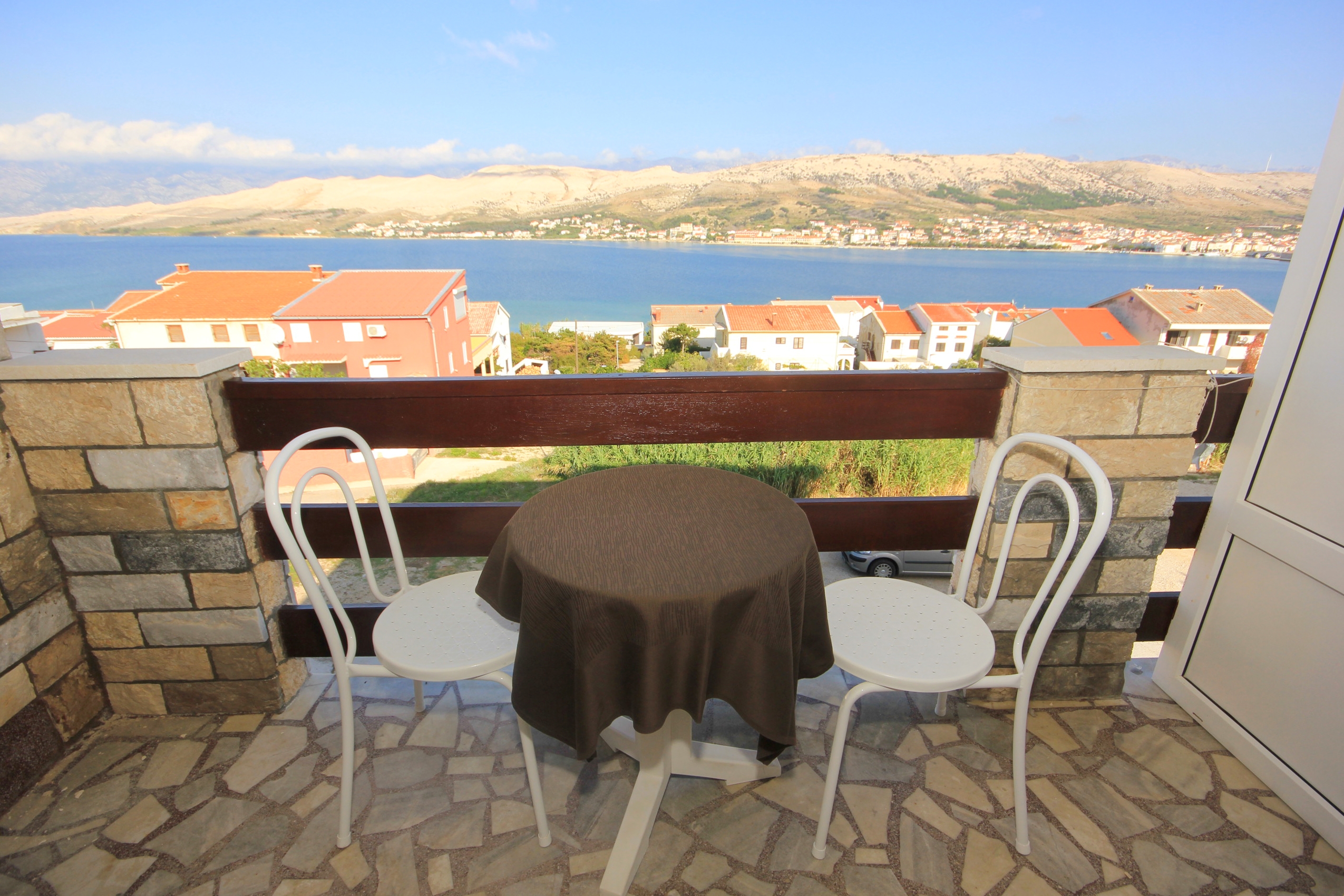 Ferienwohnung im Ort Pag (Pag), Kapazität 4+1 Ferienwohnung in Kroatien