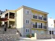 Hébergement Pag, Pag, Hébergement 9388 - Appartement avec une plage de galets.