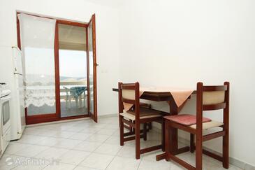 Dining room Kustići, Dining room in the apartment, WIFI.