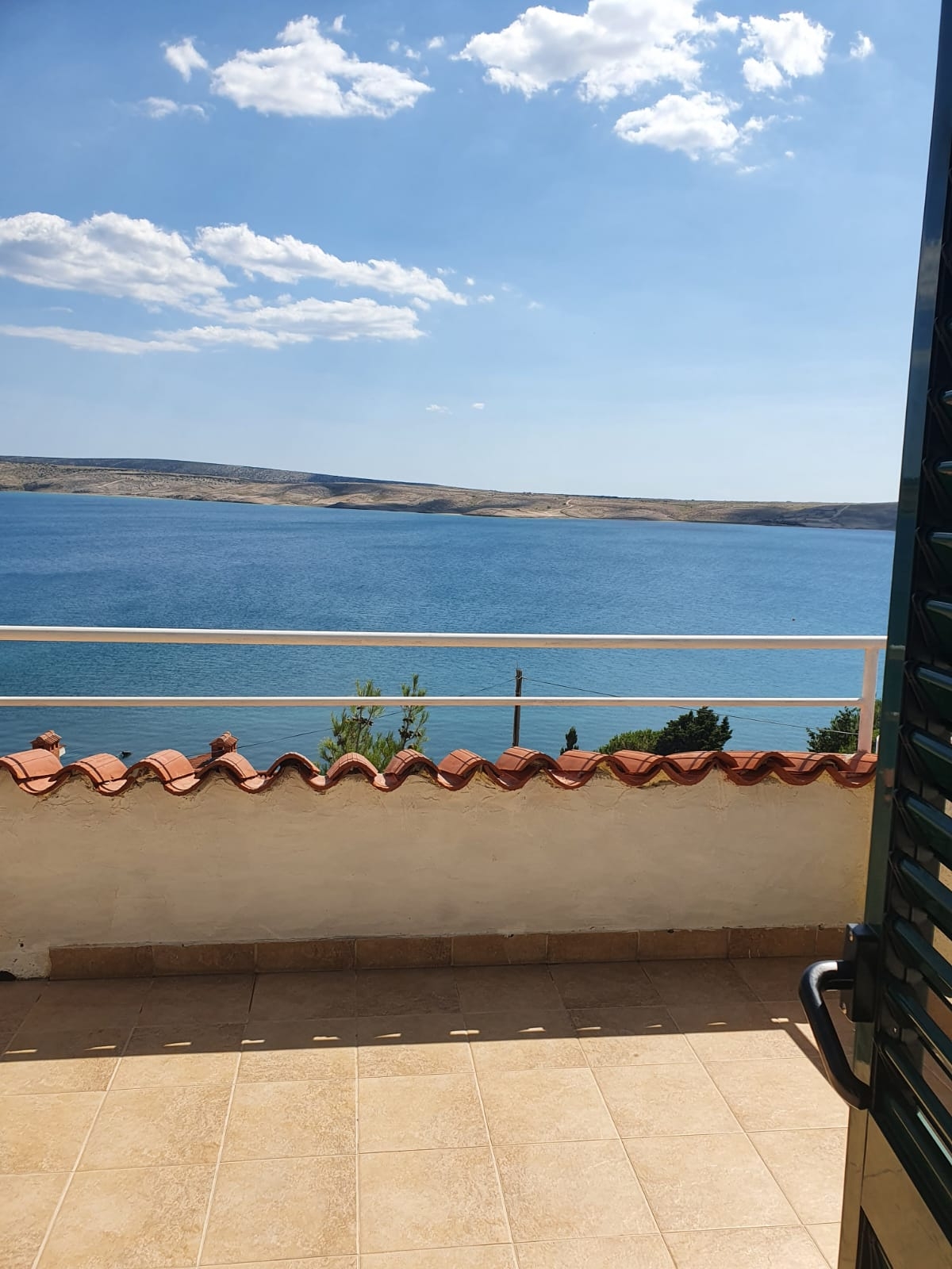 Two bedroom apartment with terrace and sea view Vidalići, Pag  A-b