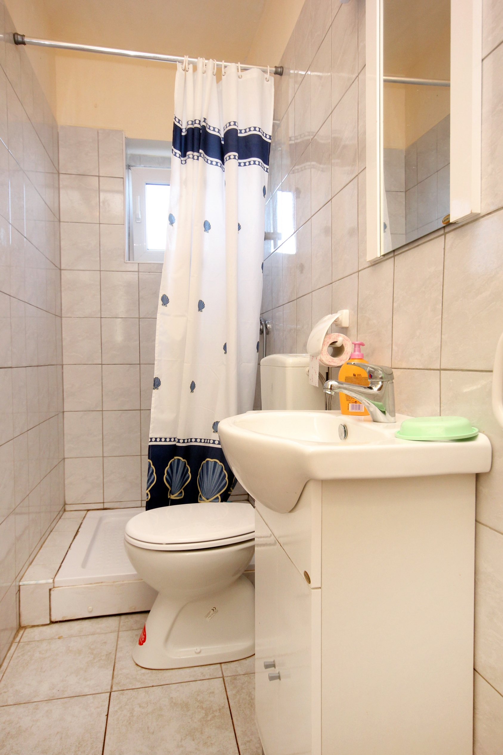 Three bedroom apartment with terrace and sea view Lun, Pag  A-a