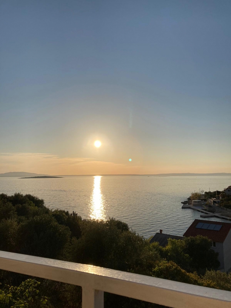 Two bedroom apartment with balcony and sea view Lun, Pag  A-b