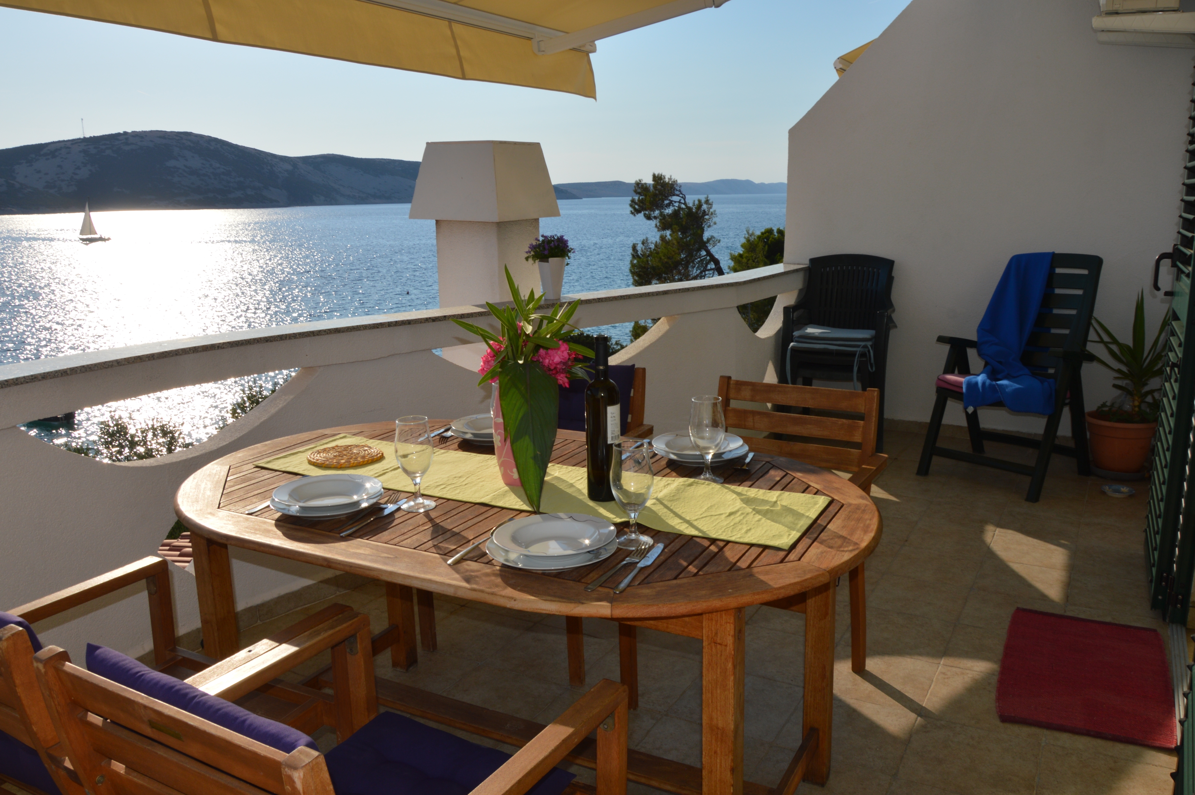 Two bedroom apartment near beach Stara Novalja, Pag (A-9396-a)