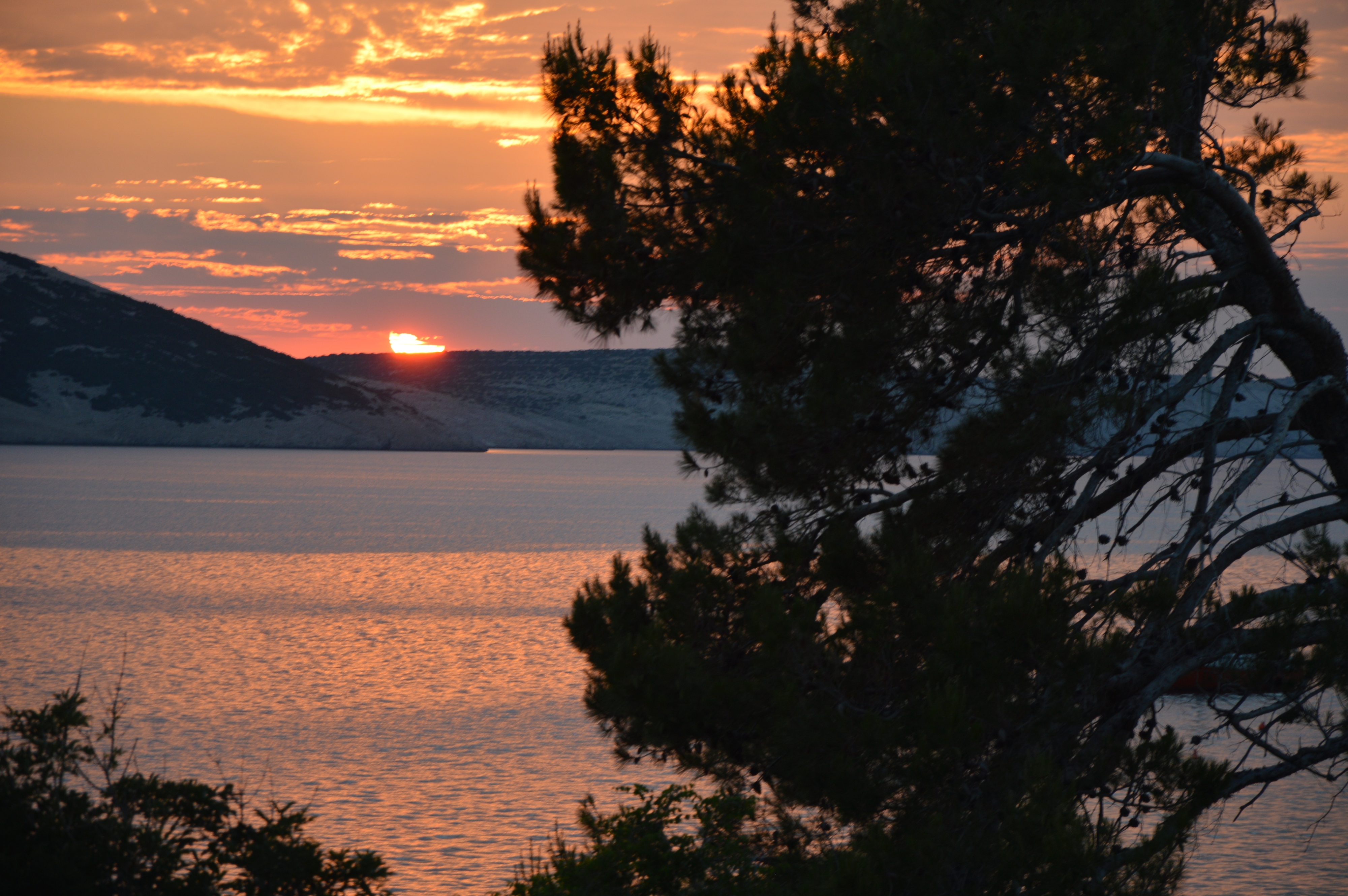 Two bedroom apartment near beach Stara Novalja, Pag  A-c