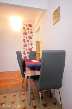 Dining room Novalja, Dining room in the studio-apartment, WIFI.