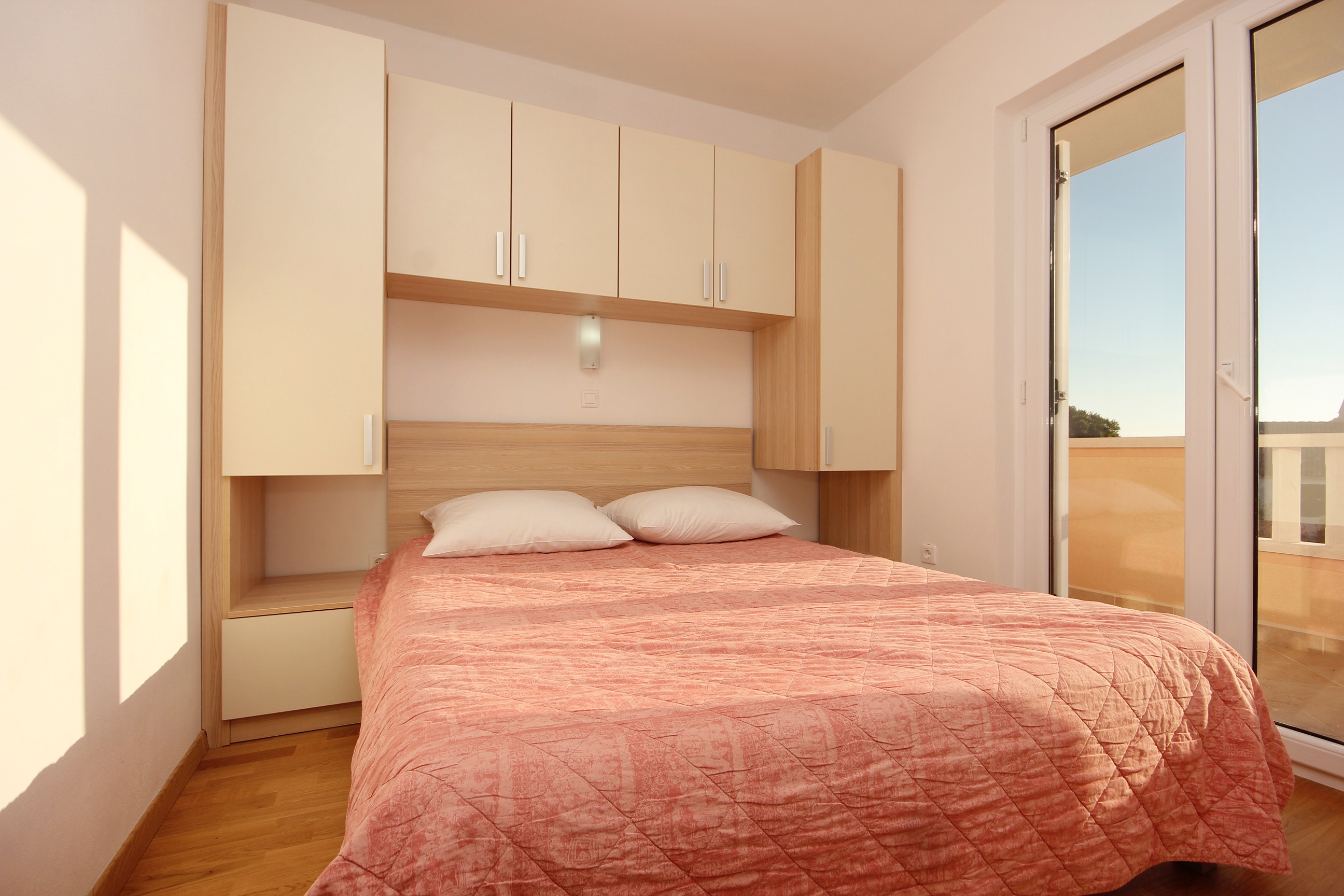 Two bedroom apartment with terrace Novalja, Pag (A-9403-d)