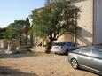 Parking lot Novalja, Pag, Parking lot 9413 - Apartments with pebble beach.
