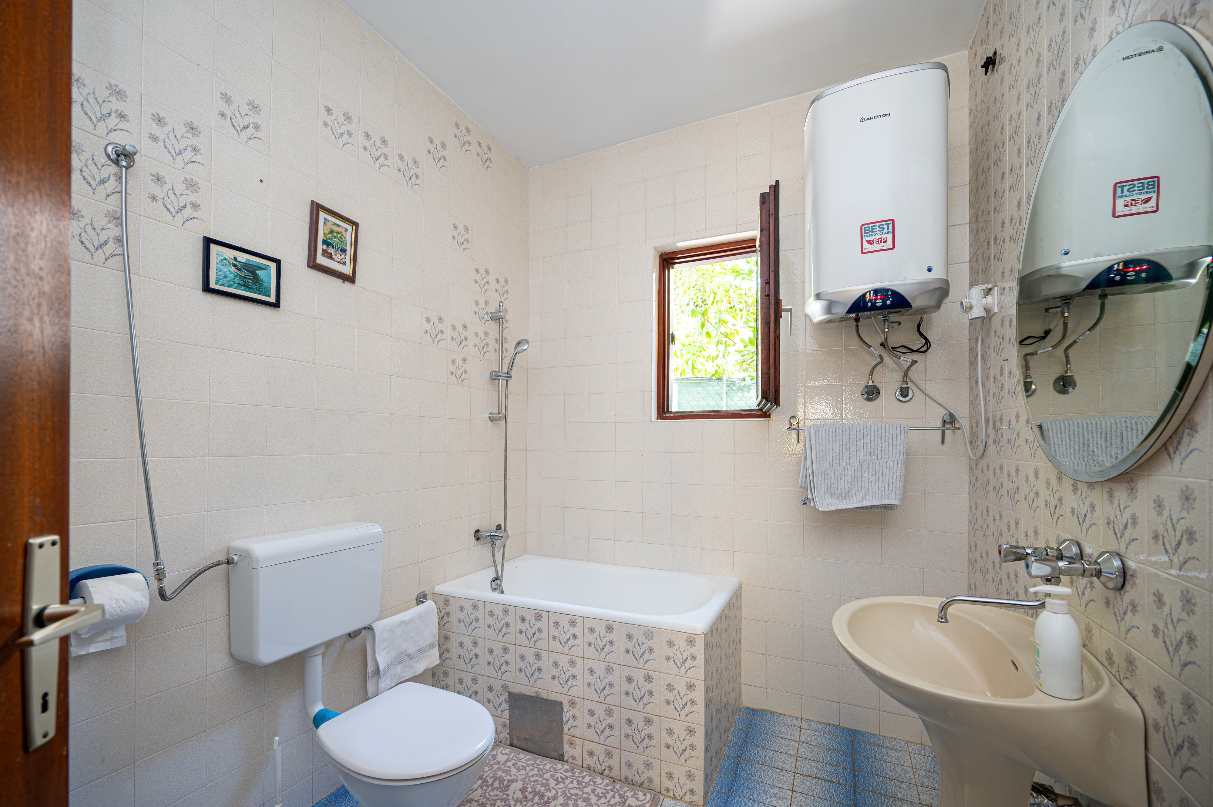 Two bedroom apartment with terrace Mandre, Pag  A-a