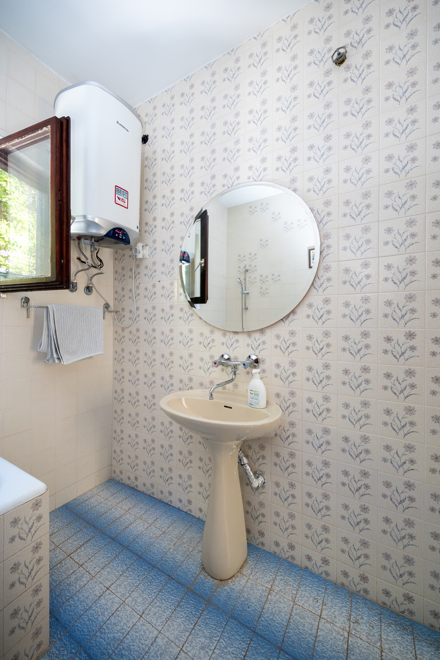 Two bedroom apartment with terrace Mandre, Pag  A-a