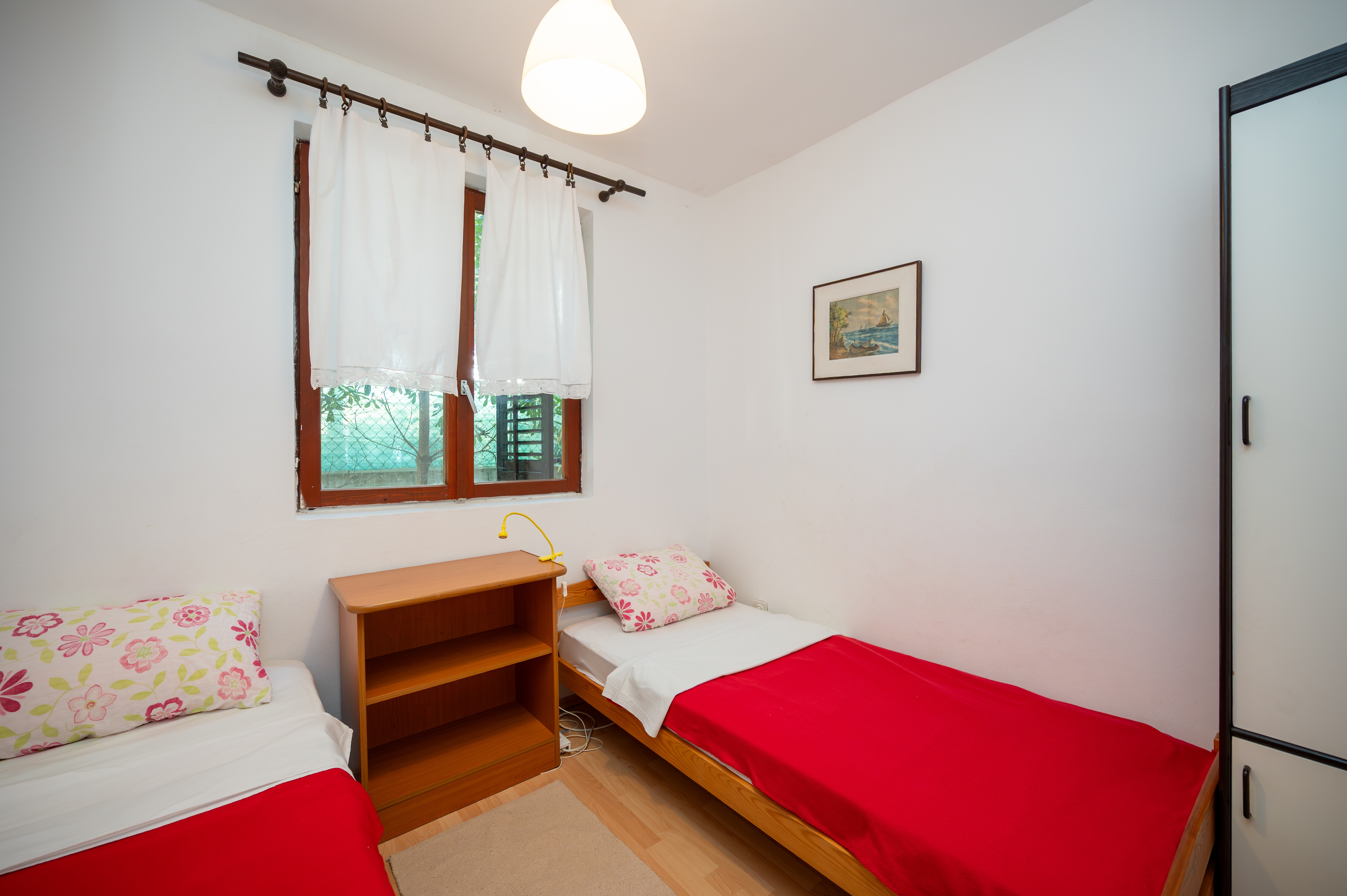 Two bedroom apartment with terrace Mandre, Pag  A-a
