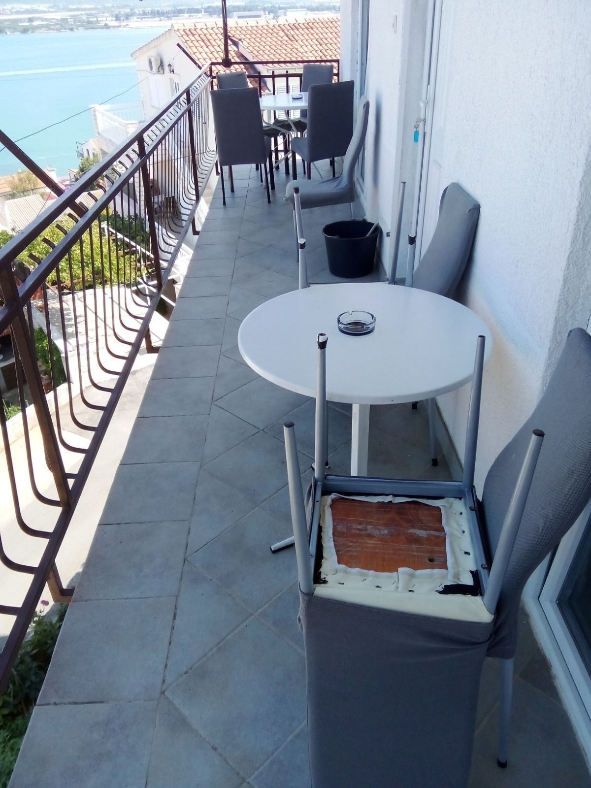 Three bedroom apartment with balcony and sea view Mastrinka, Čiovo  A-a