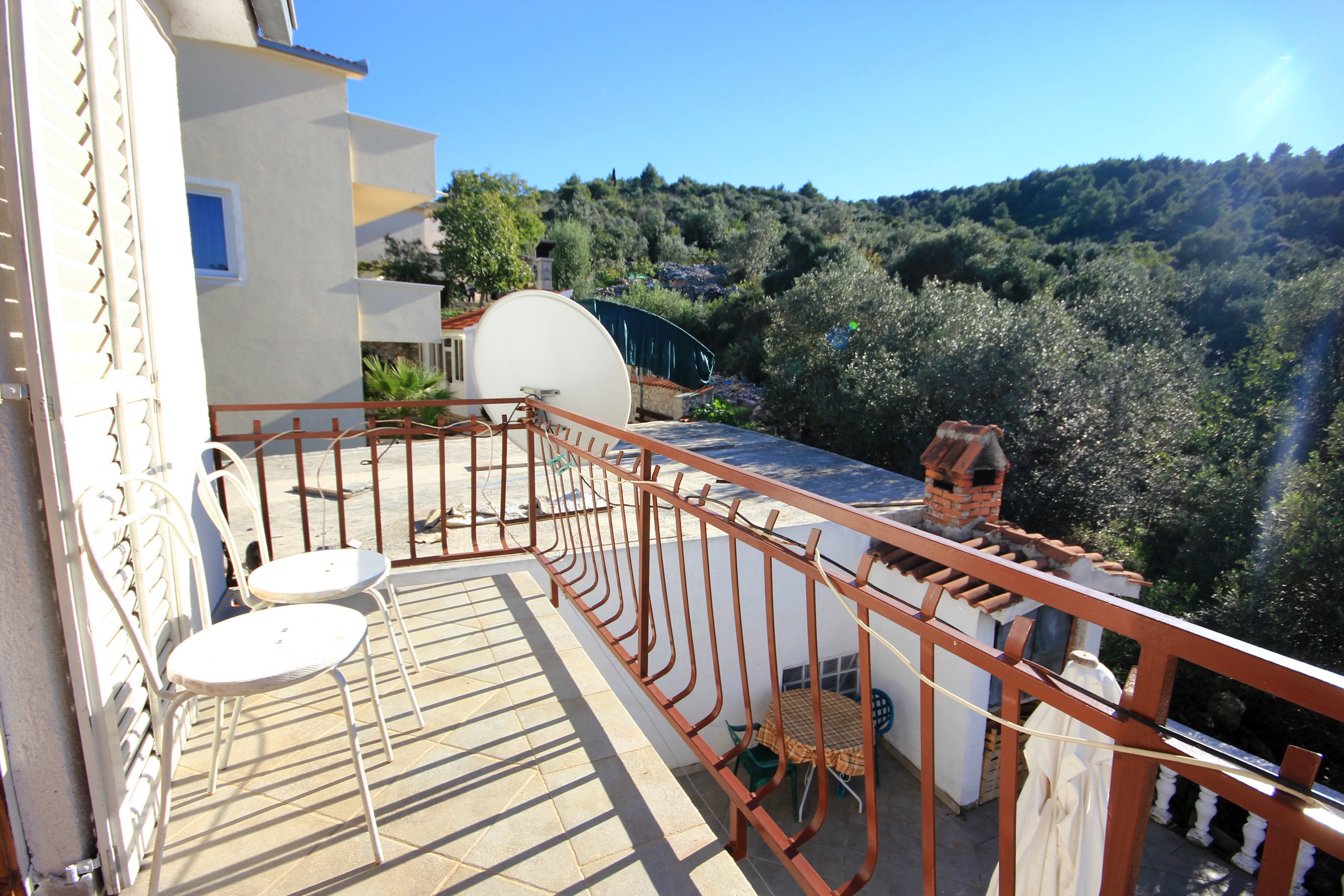 Three bedroom apartment with balcony and sea view Mastrinka, Čiovo  A-a