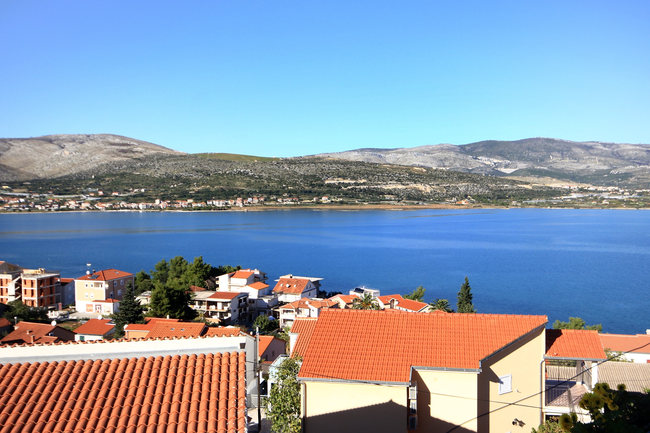 Three bedroom apartment with balcony and sea view Mastrinka, Čiovo  A-a