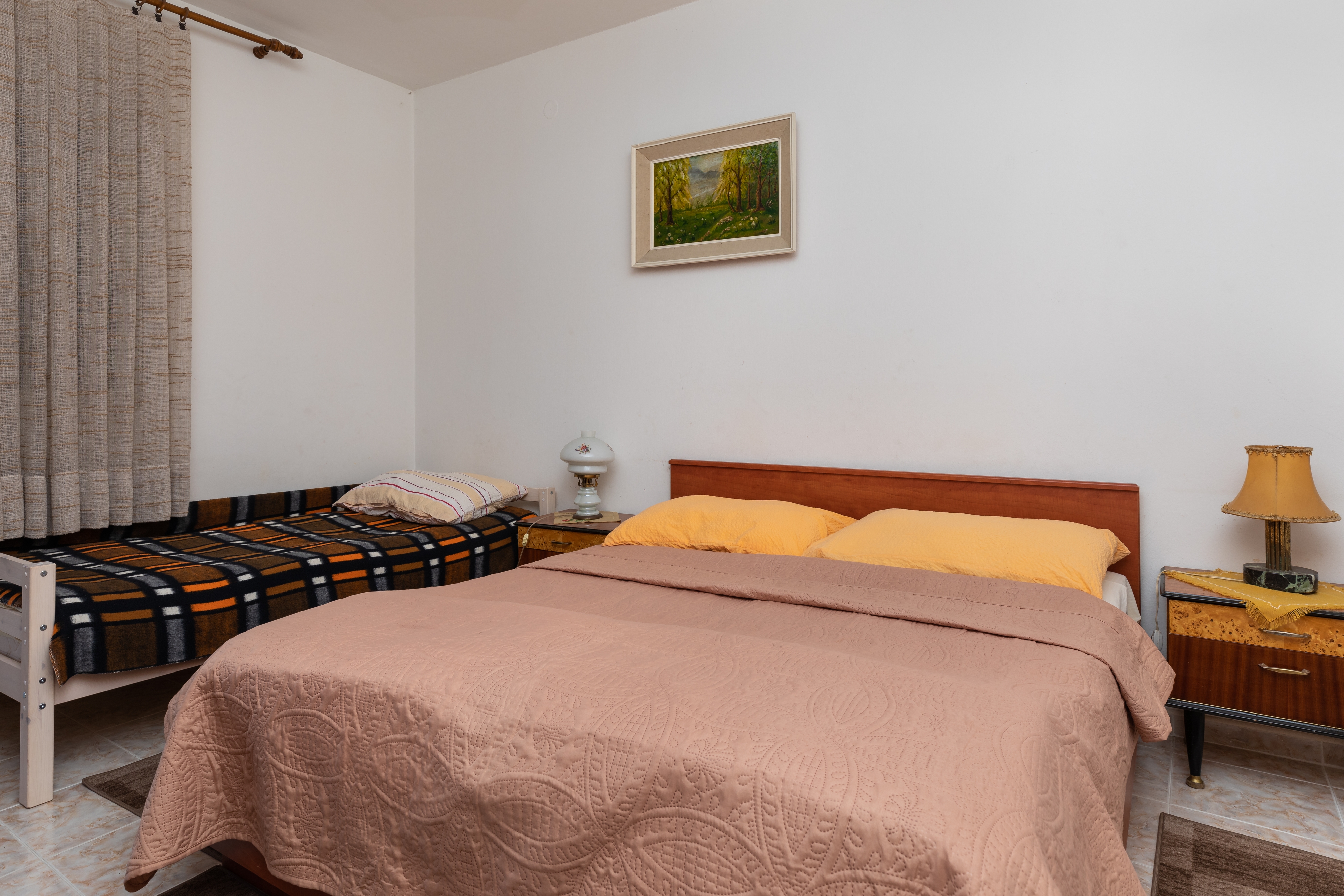 Two bedroom apartment with balcony and sea view Sumpetar, Omiš  A-a