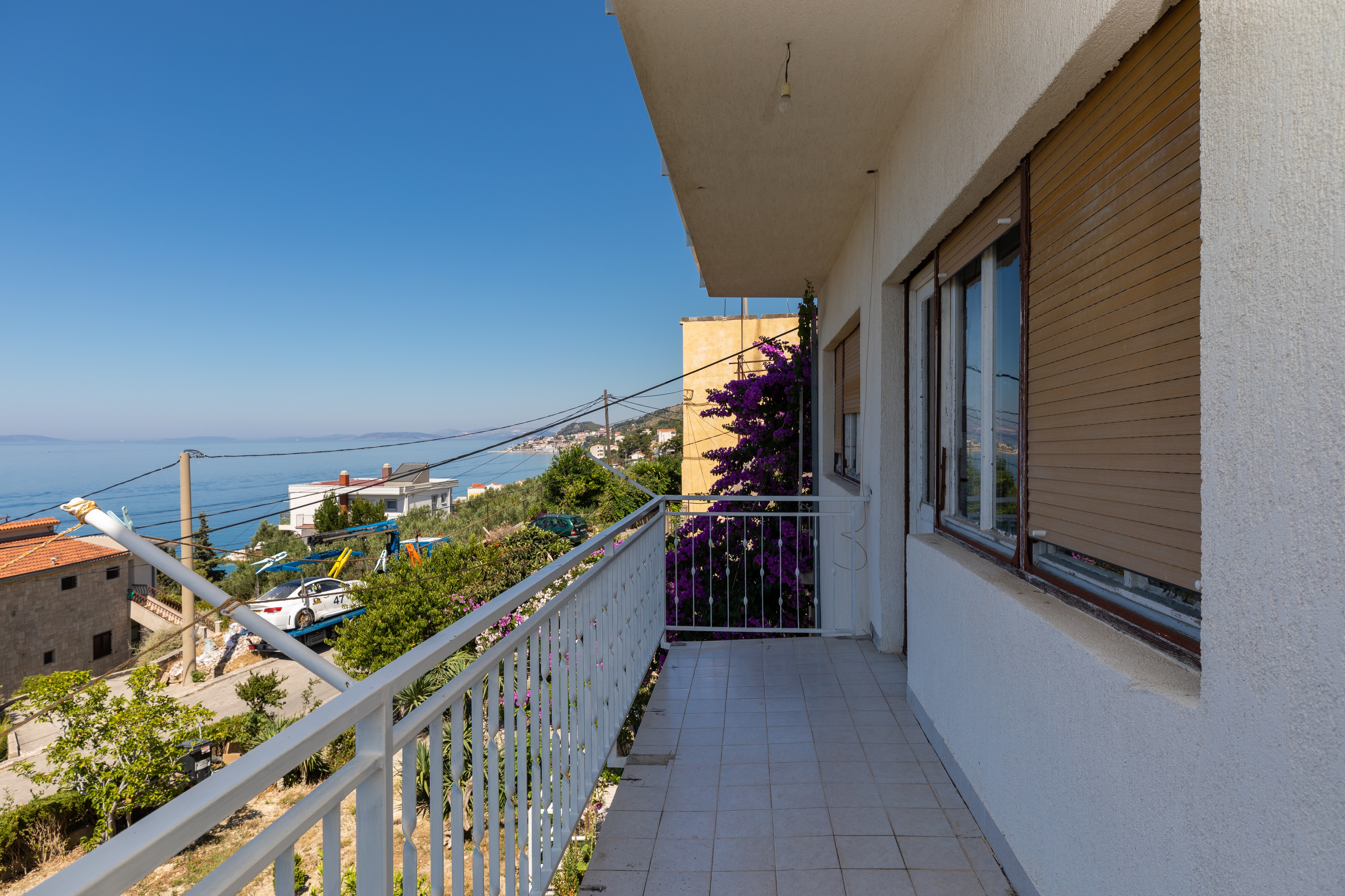 Four bedroom apartment with terrace and sea view Sumpetar, Omiš  A-a