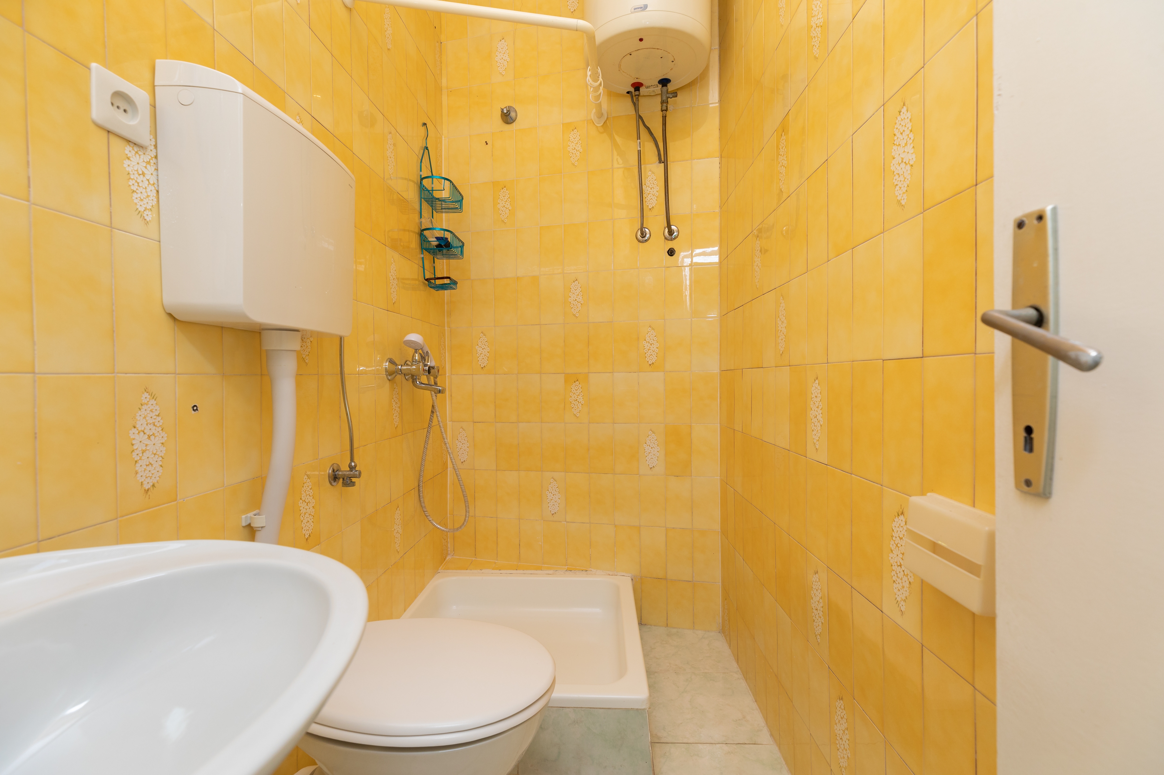 Four bedroom apartment with terrace and sea view Sumpetar, Omiš  A-a