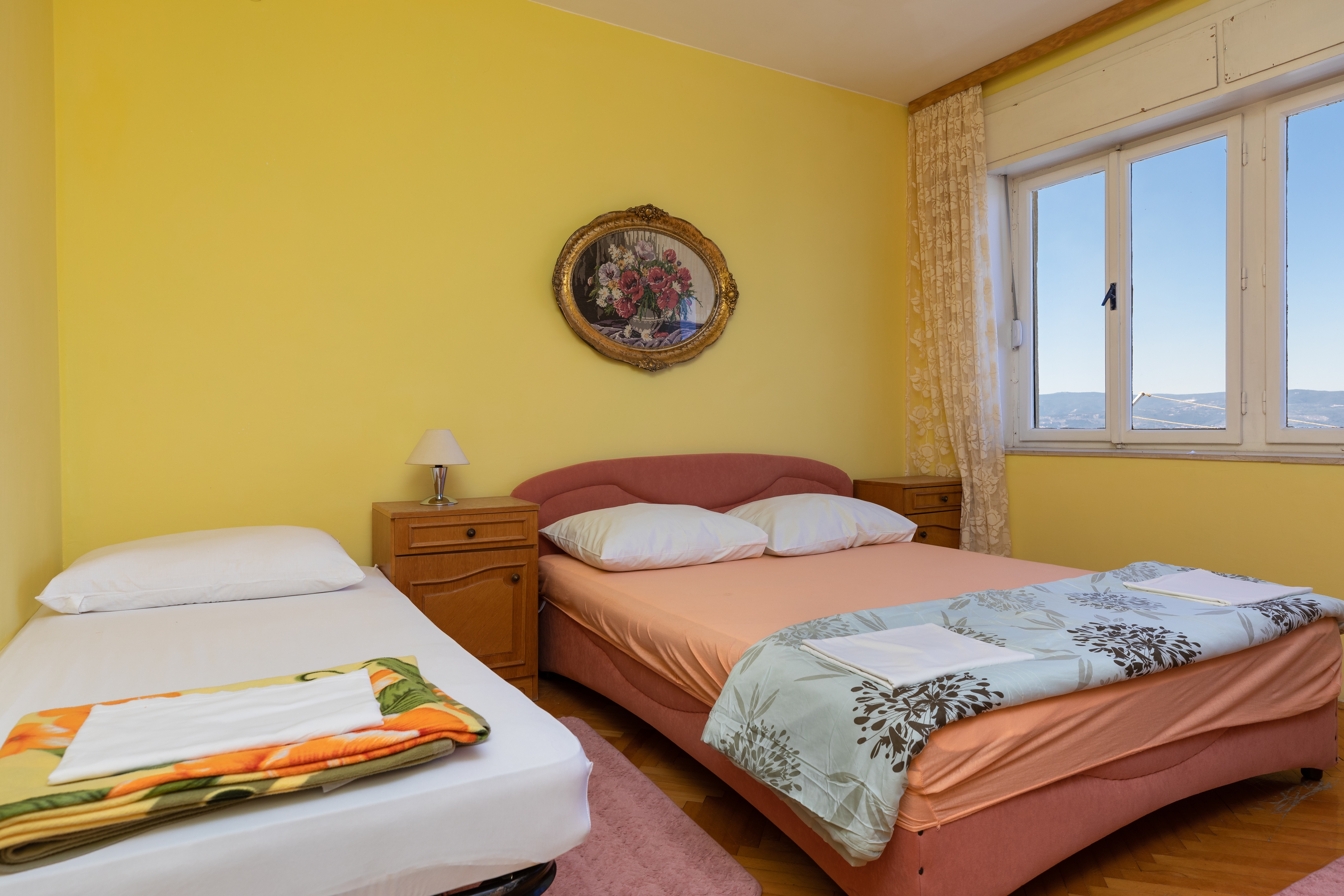 Four bedroom apartment with terrace and sea view Sumpetar, Omiš  A-a