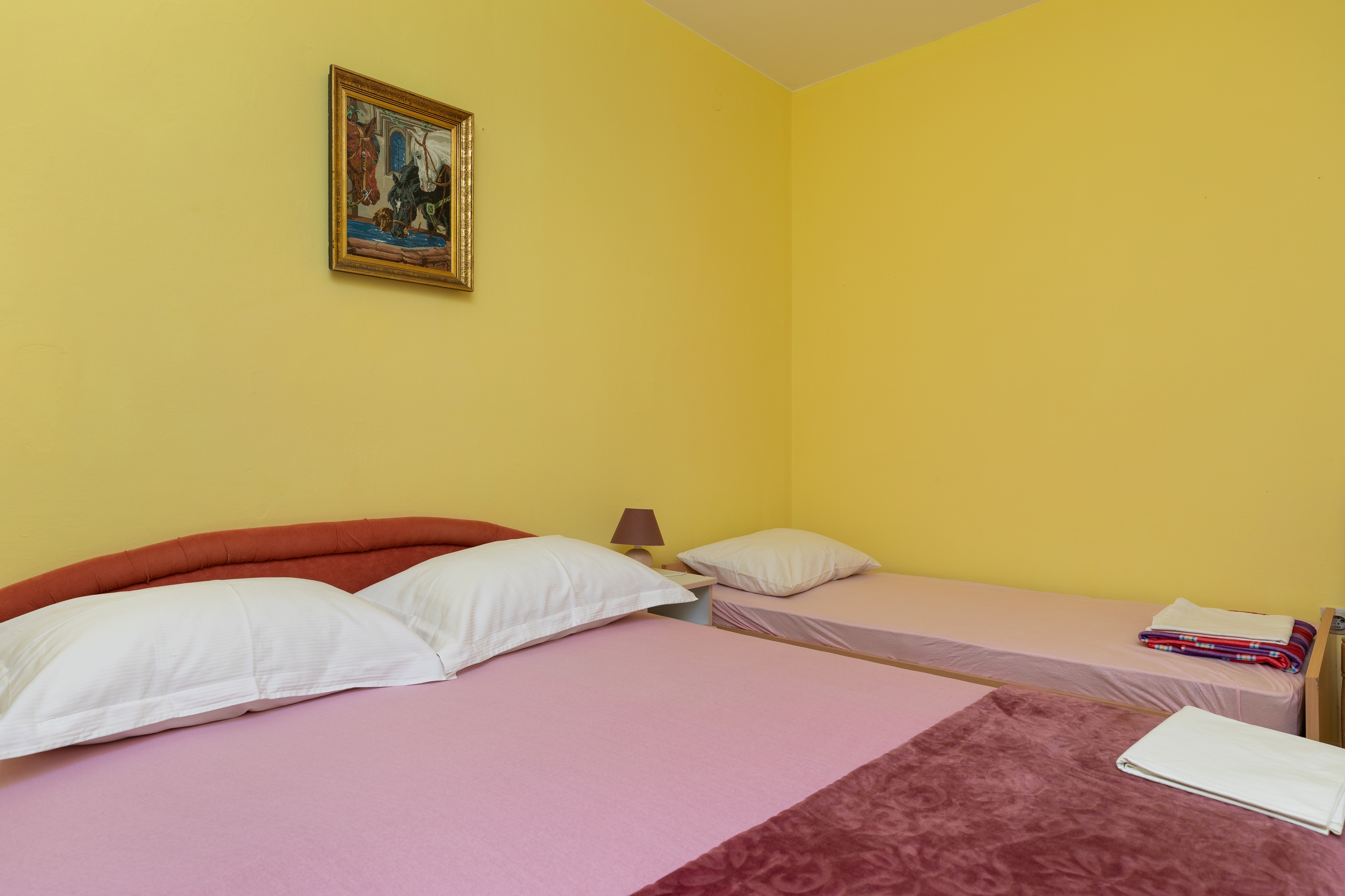 Four bedroom apartment with terrace and sea view Sumpetar, Omiš  A-a