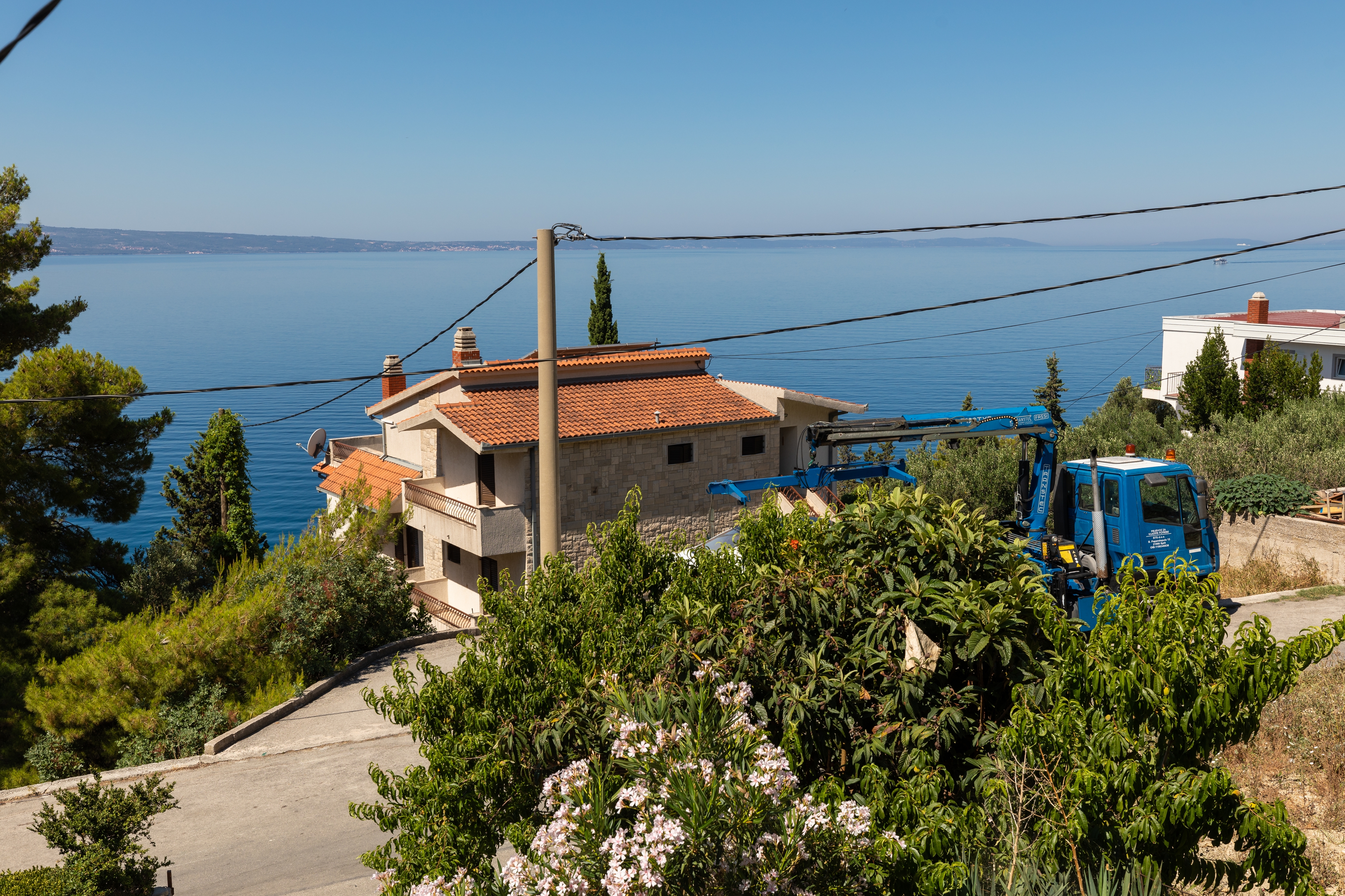 Four bedroom apartment with terrace and sea view Sumpetar, Omiš  A-a