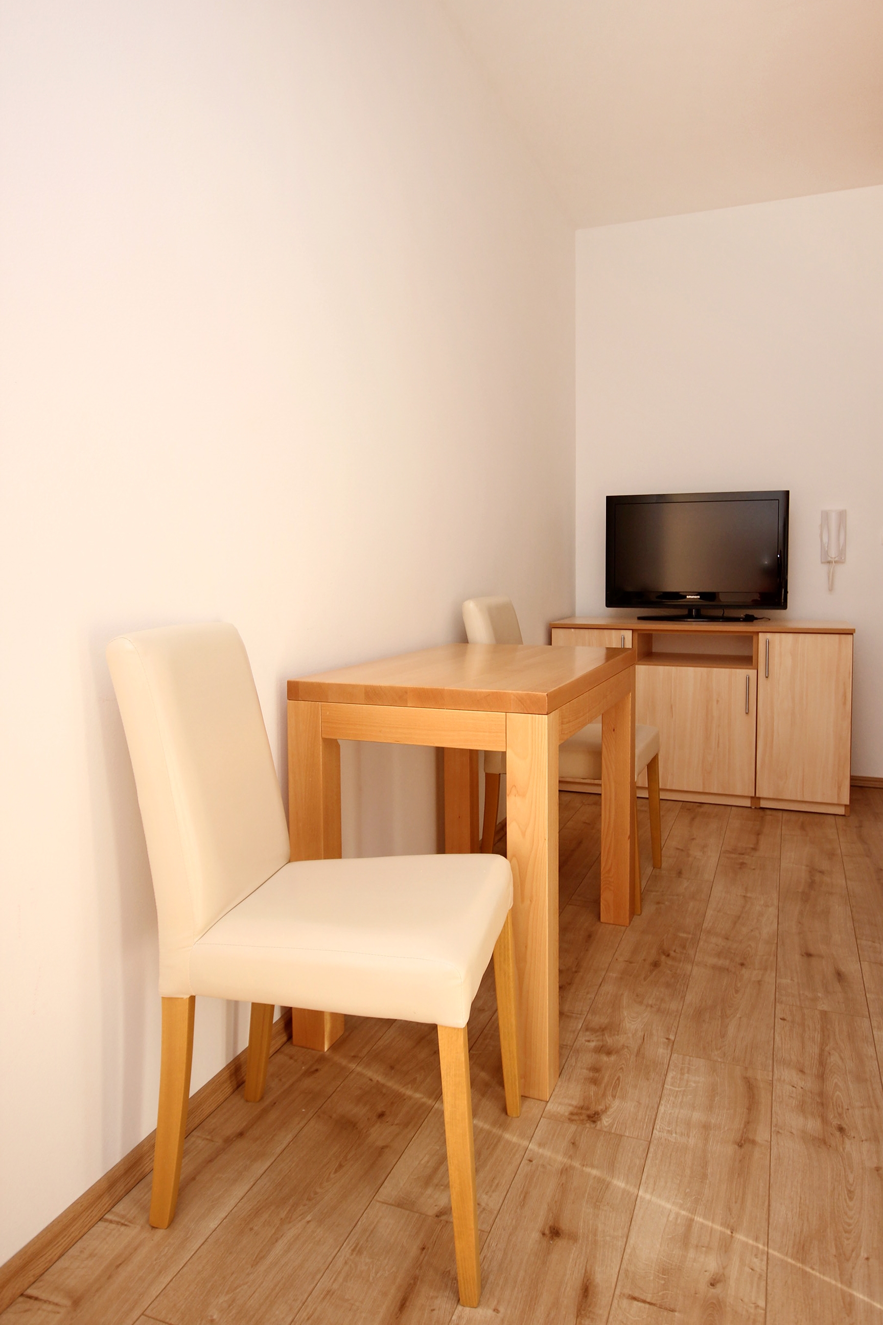 One bedroom apartment with balcony and sea view Duće, Omiš (A-9437-d) One bedroom apartment with balcony and sea view Duće, Omiš (A-9437-d)