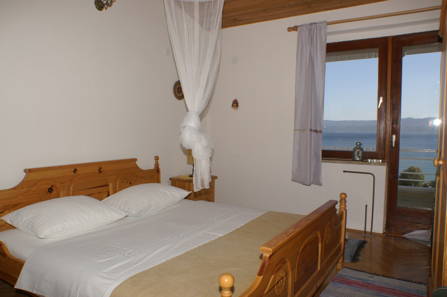 Two bedroom apartment with balcony and sea view Duće (Omiš) (A-945-b)