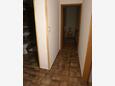 Duće, Couloir dans l’hébergement en type apartment, climatisation disponible et WiFi.