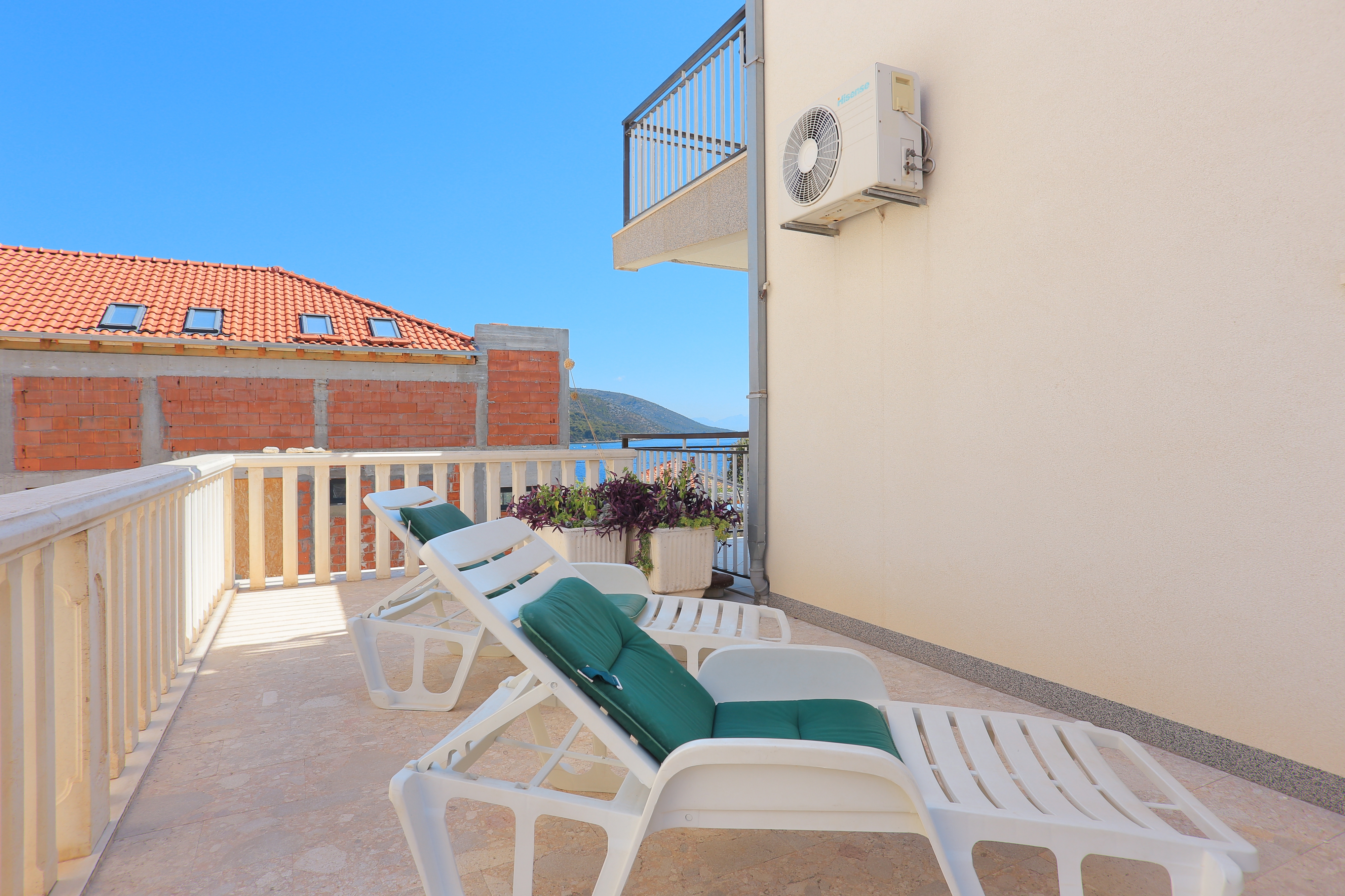One bedroom apartment with terrace and sea view Bušinci, Čiovo  A-b