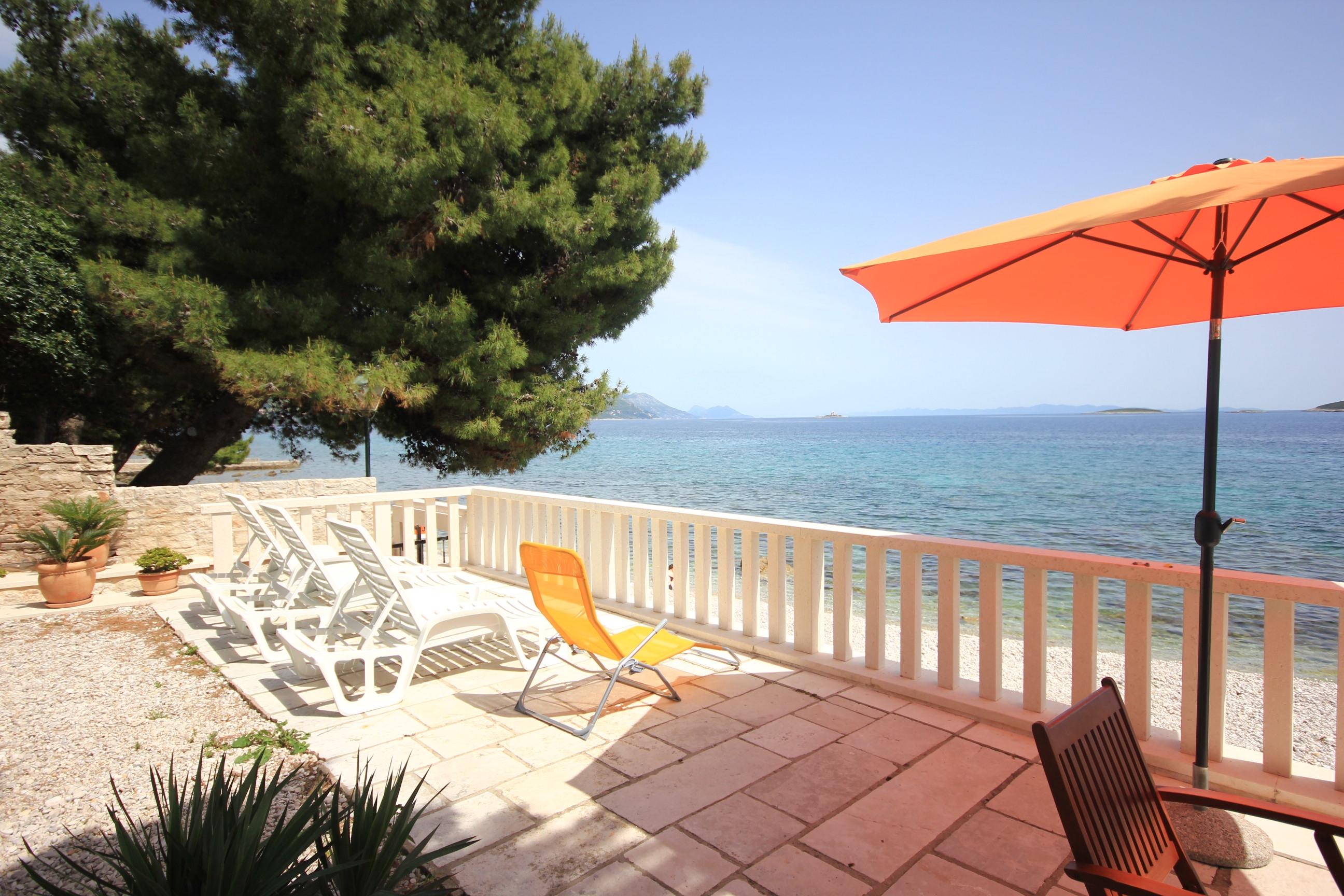 Two bedroom apartment near beach Orebić, Pelješac (A-9452-b)