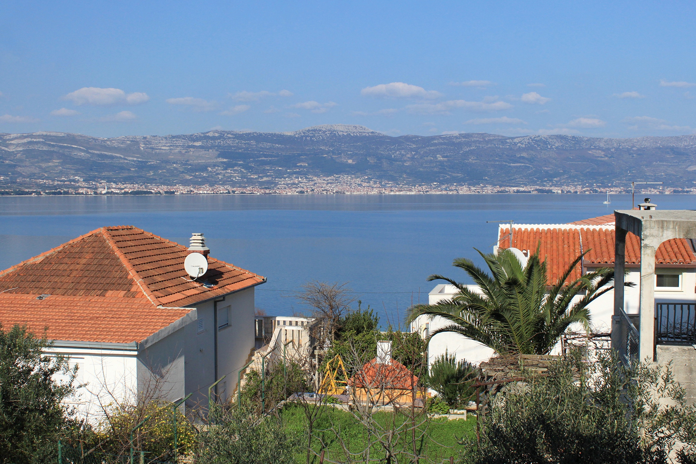Two bedroom apartment with terrace and sea view Slatine, Čiovo  A-a