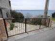 Parking lot Pisak, Omiš, Parking lot 9456 - Apartments near sea with pebble beach.