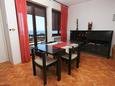Dining room Podstrana, Dining room in the apartment, WIFI.
