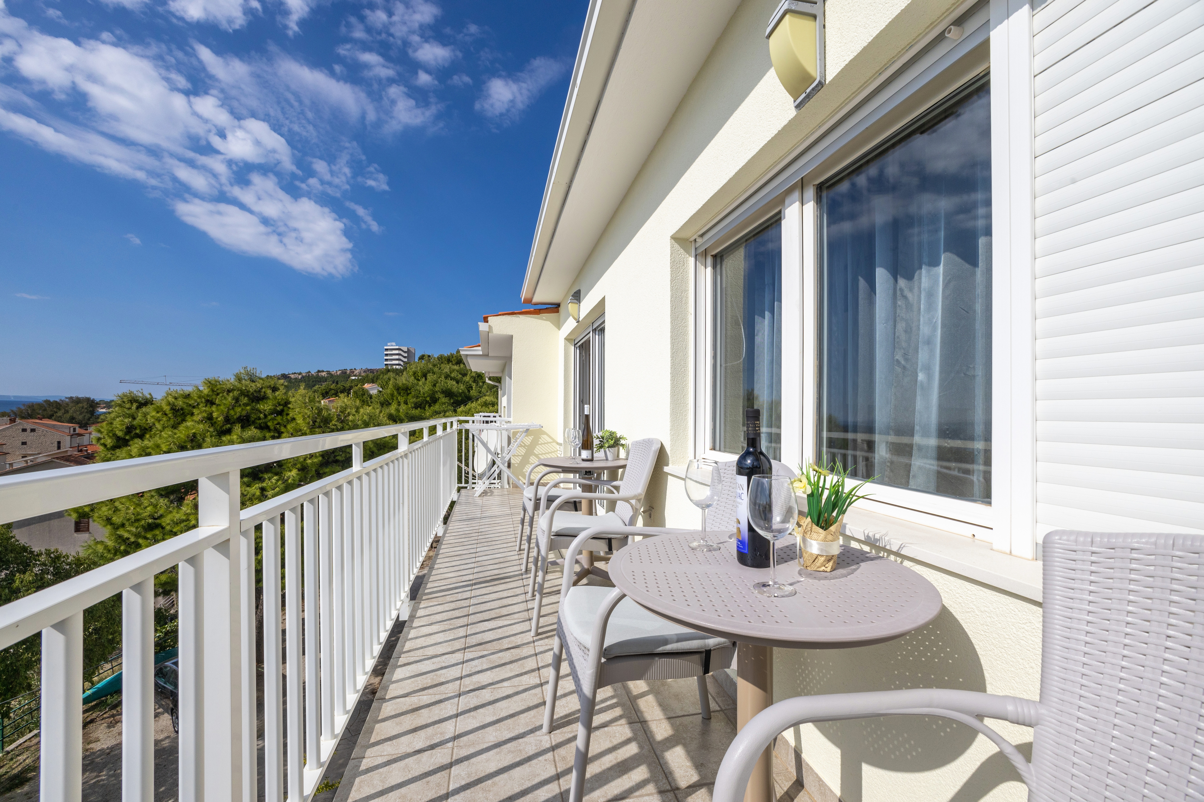 Three bedroom apartment with terrace and sea view Duće, Omiš  A-a