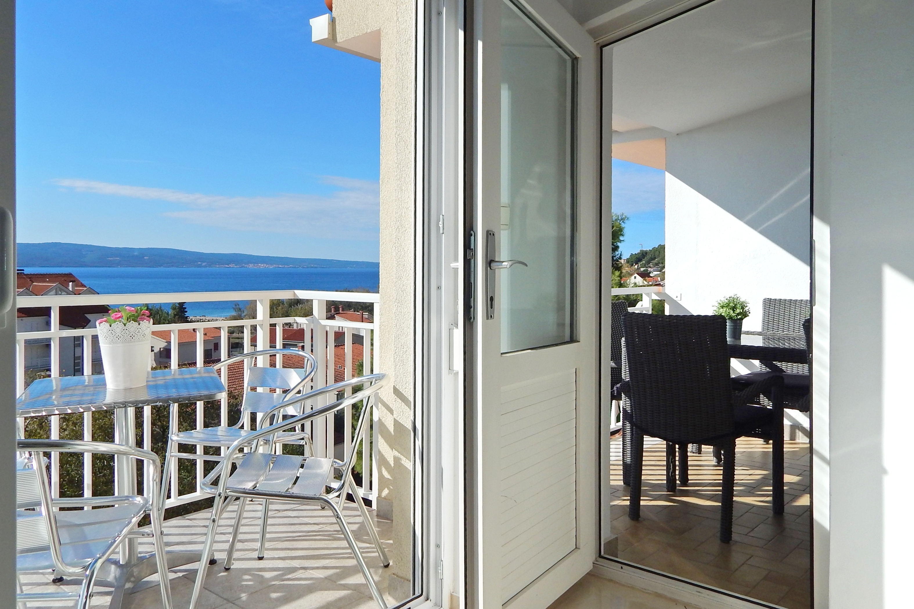 Three bedroom apartment with terrace and sea view Duće, Omiš  A-a