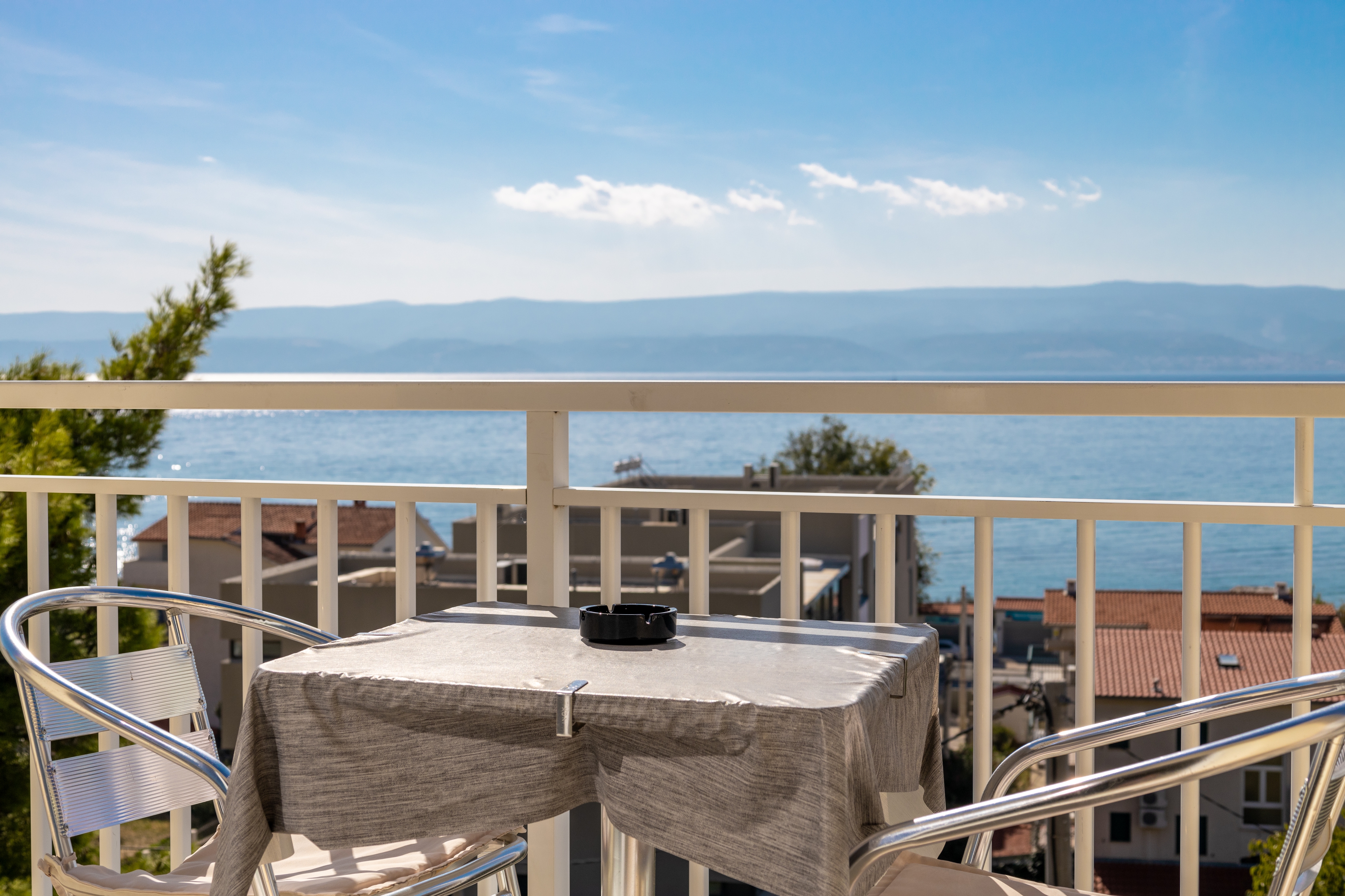 Three bedroom apartment with terrace and sea view Duće, Omiš  A-a