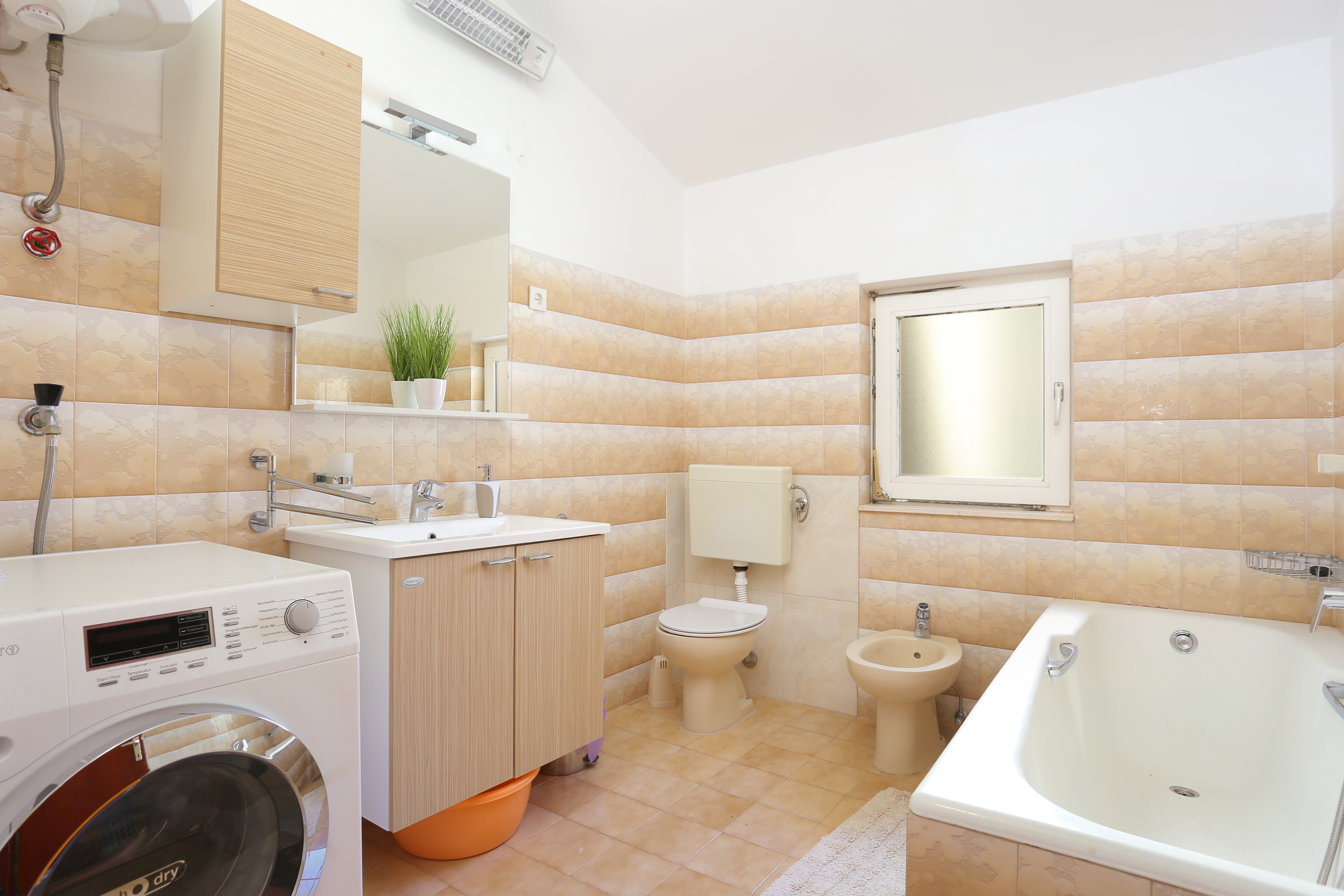 Three bedroom apartment with terrace and sea view Duće, Omiš  A-a