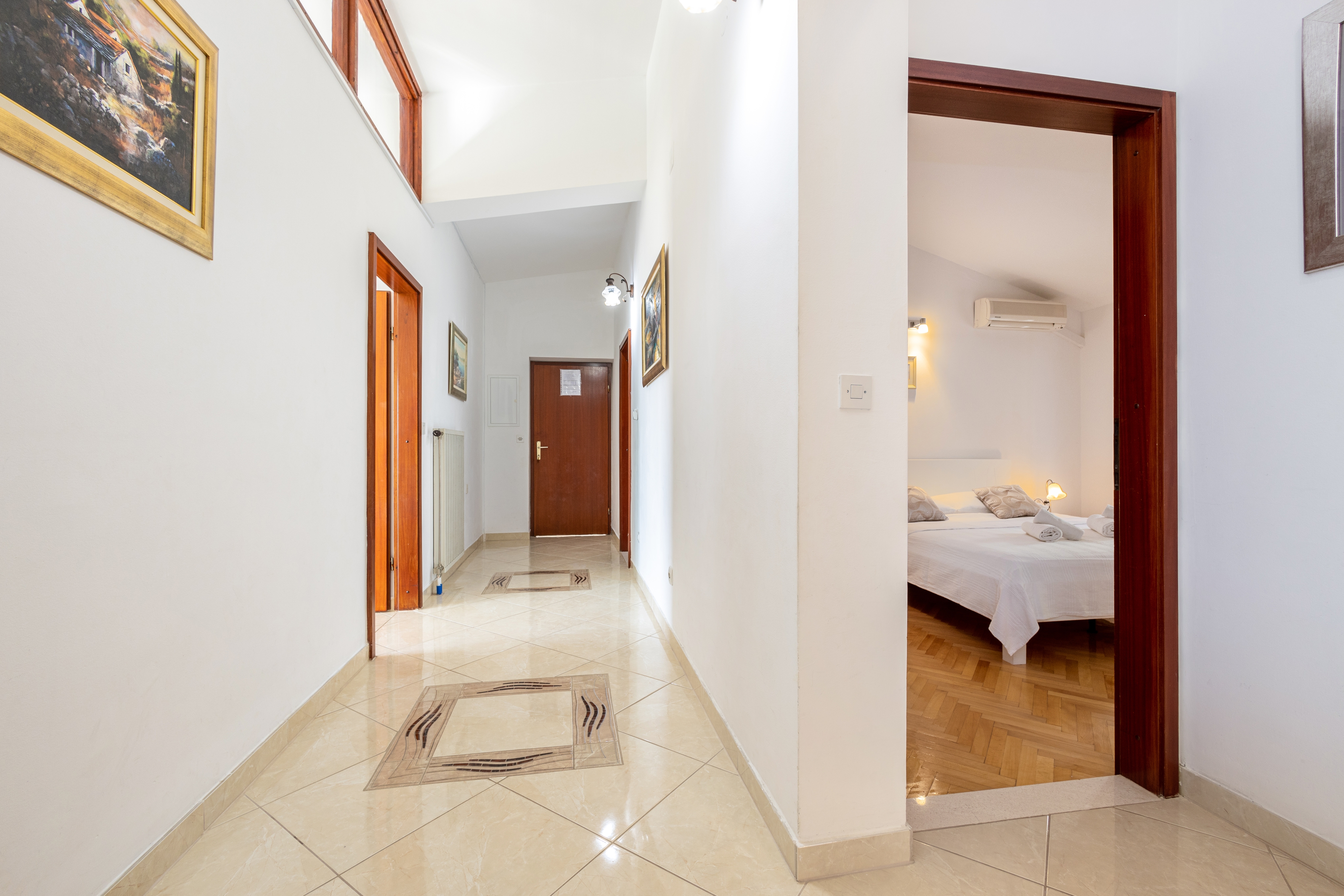 Three bedroom apartment with terrace and sea view Duće, Omiš  A-a