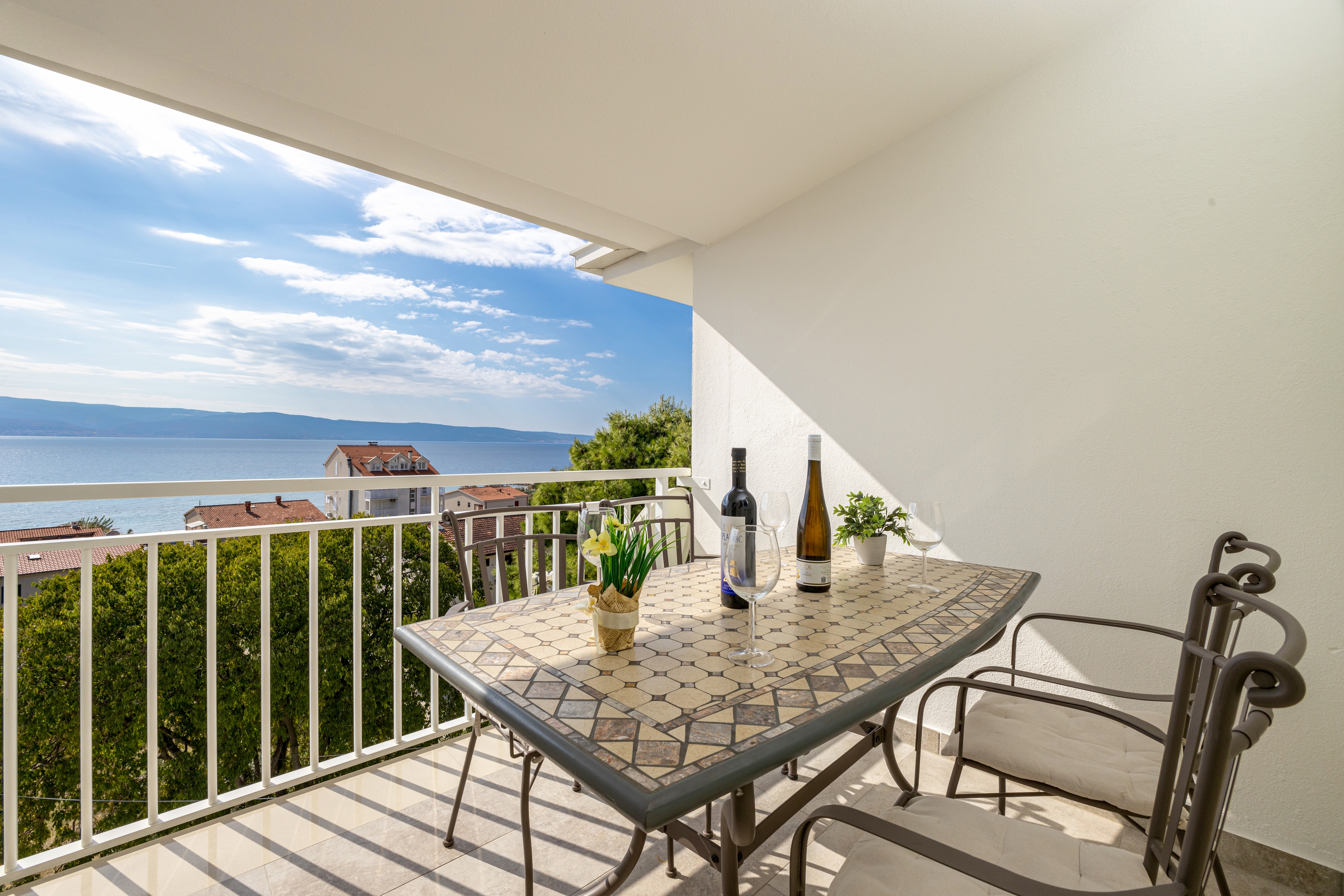 Three bedroom apartment with terrace and sea view Duće, Omiš  A-a