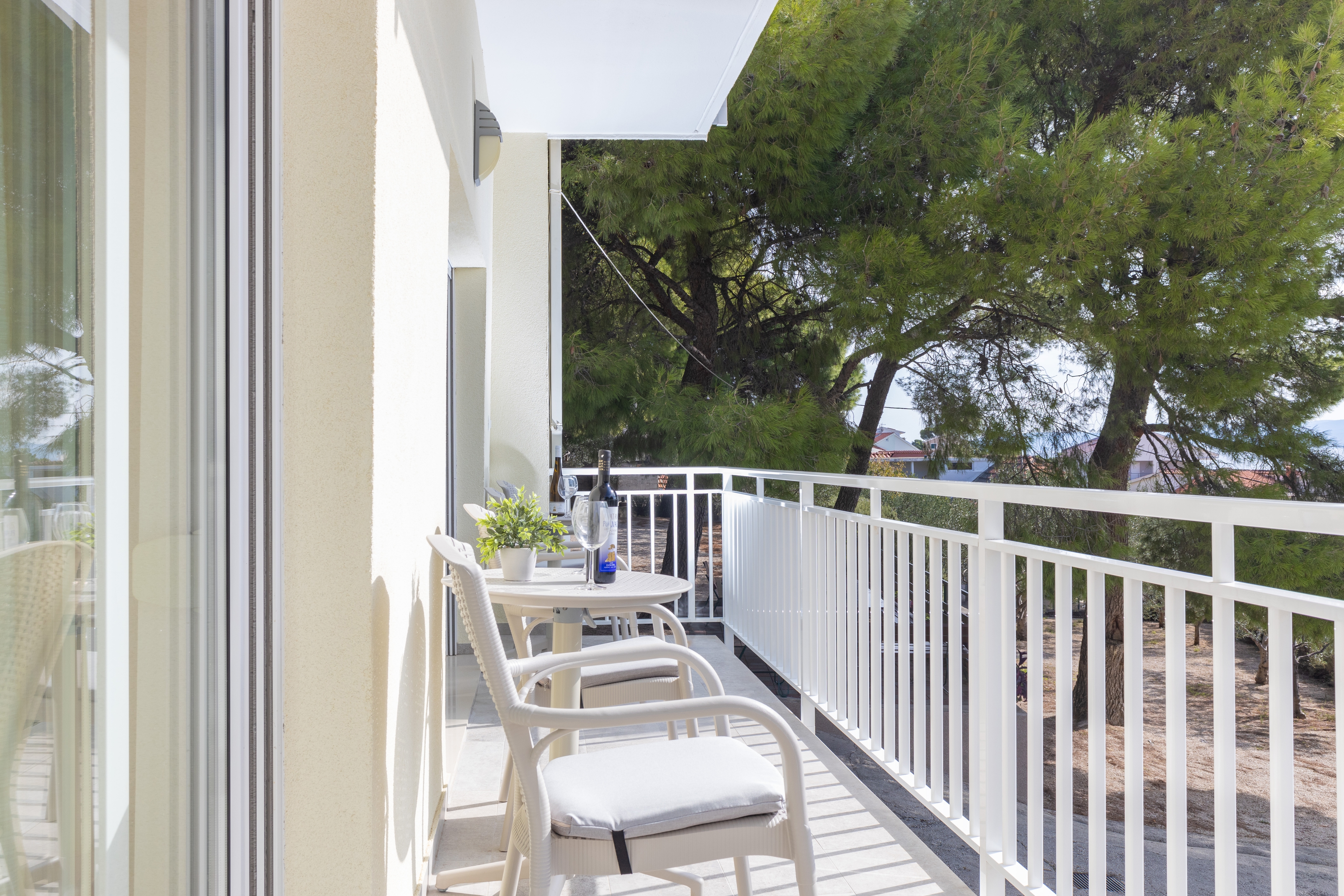 Two bedroom apartment with balcony and sea view Duće, Omiš  A-b
