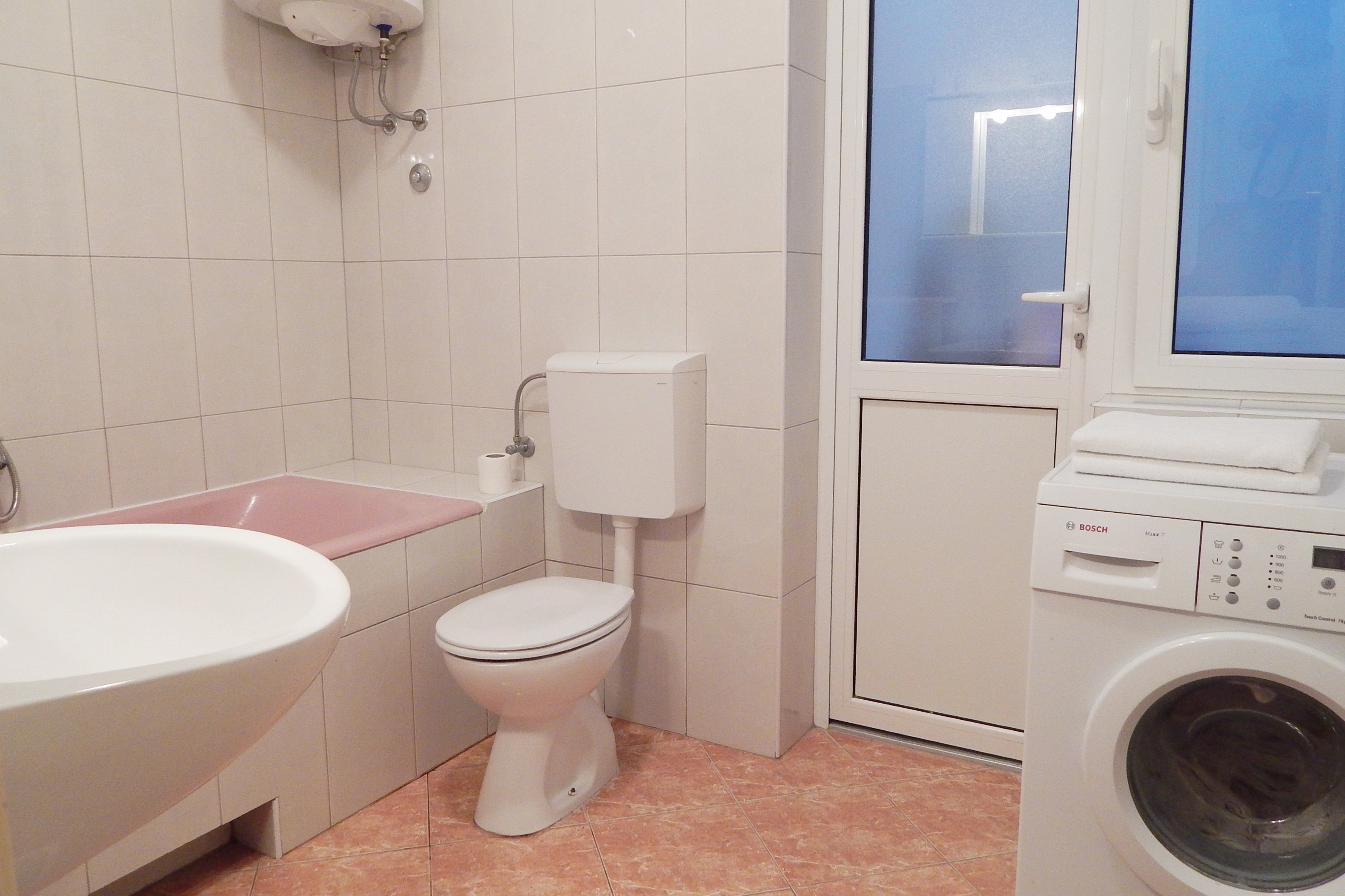 Two bedroom apartment with balcony and sea view Duće, Omiš  A-b