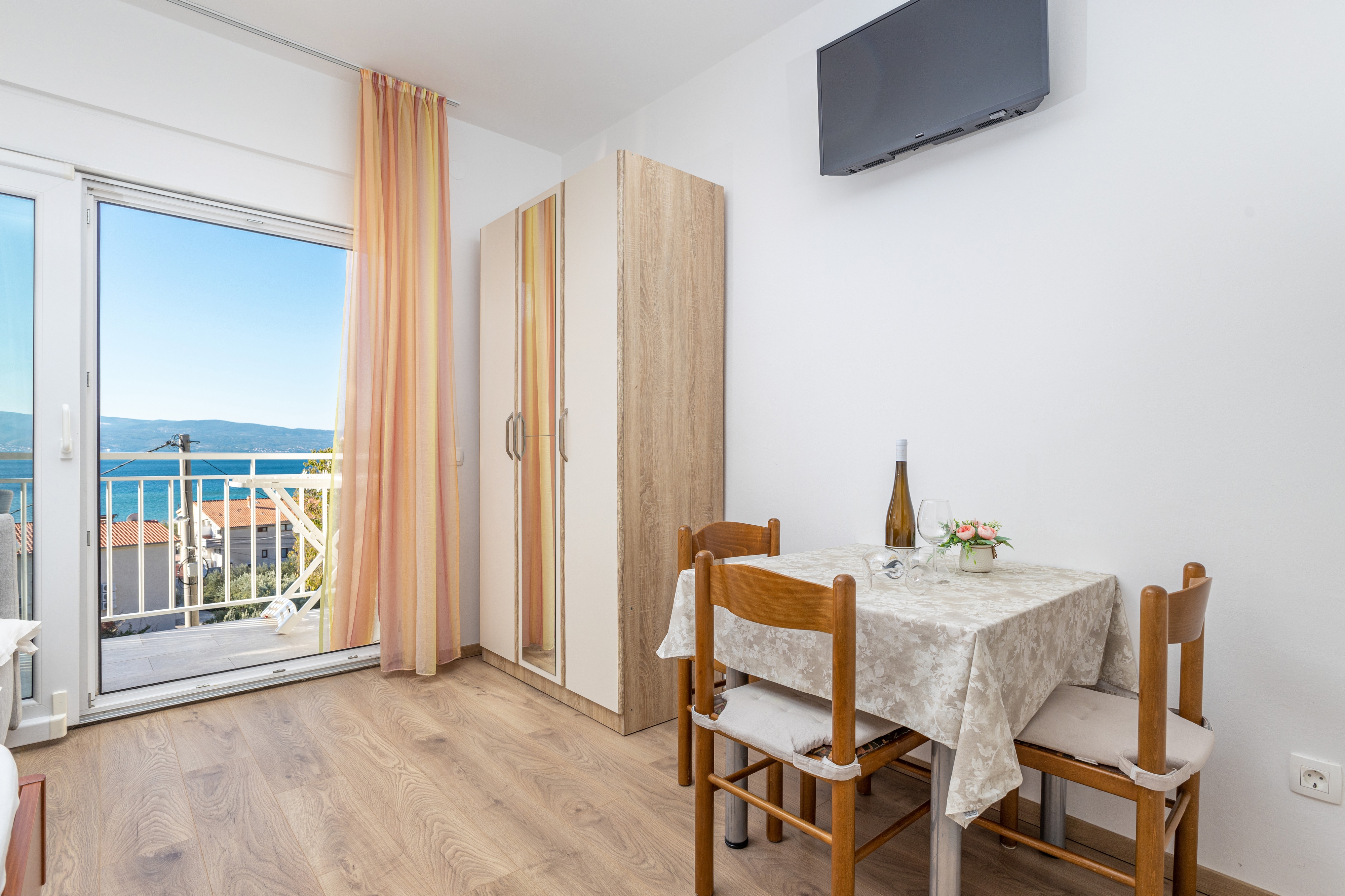 Studio flat with balcony and sea view Duće, Omiš (AS-946-e) Studio flat with balcony and sea view Duće, Omiš (AS-946-e)