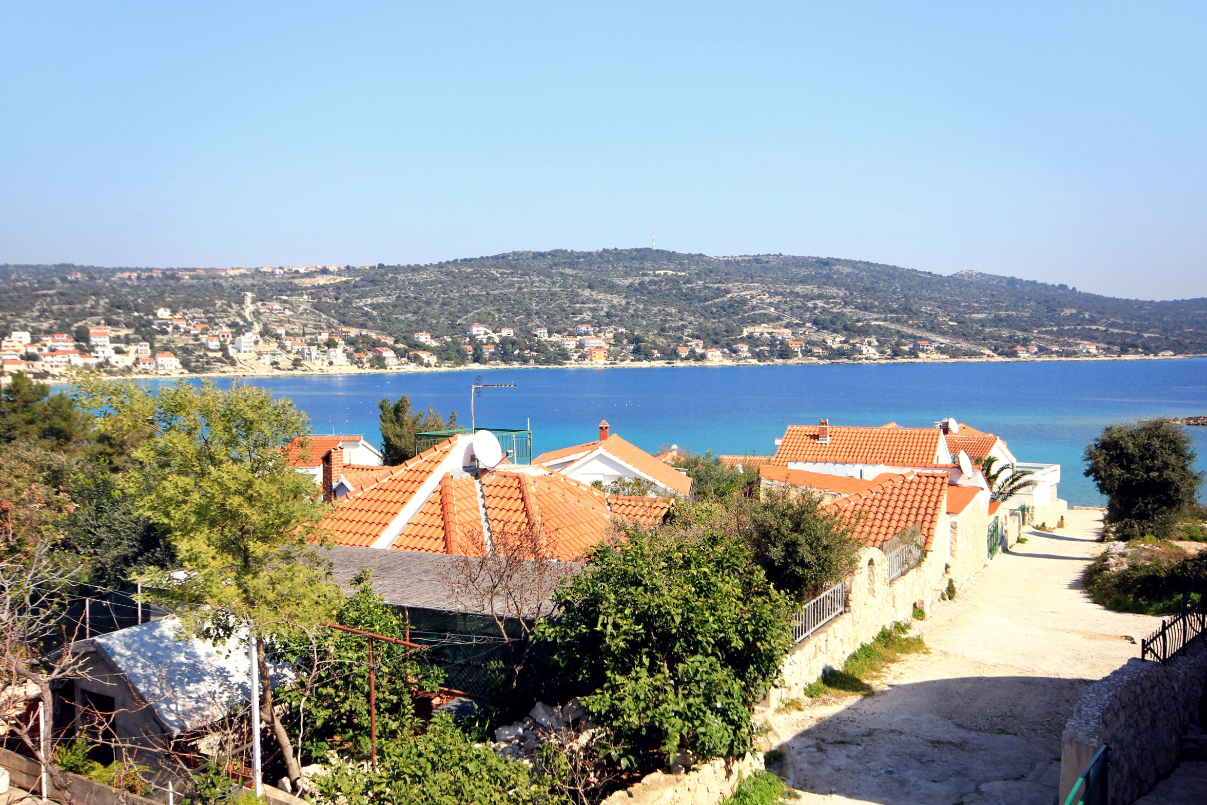 Two bedroom apartment near beach Sevid, Trogir  A-a