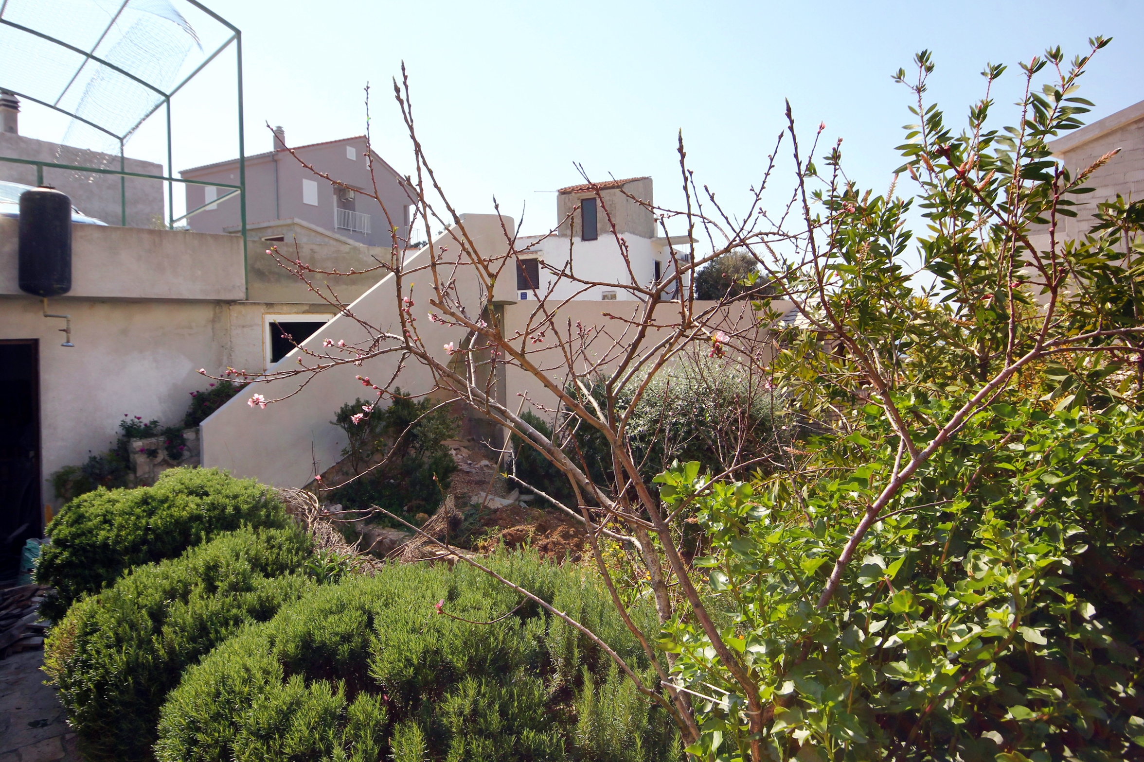 Two bedroom apartment near beach Sevid, Trogir  A-a