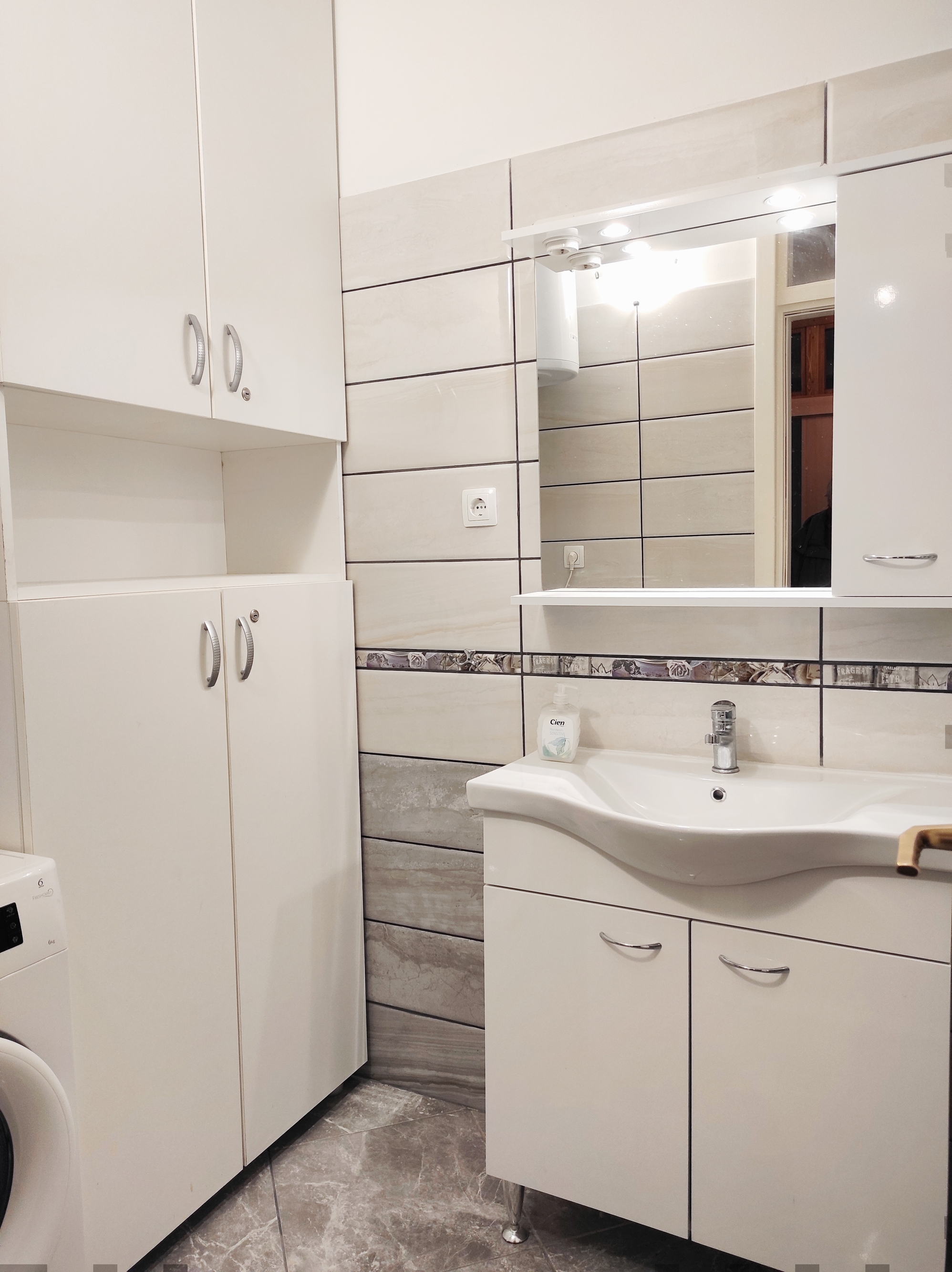 Two bedroom apartment near beach Sevid, Trogir  A-b